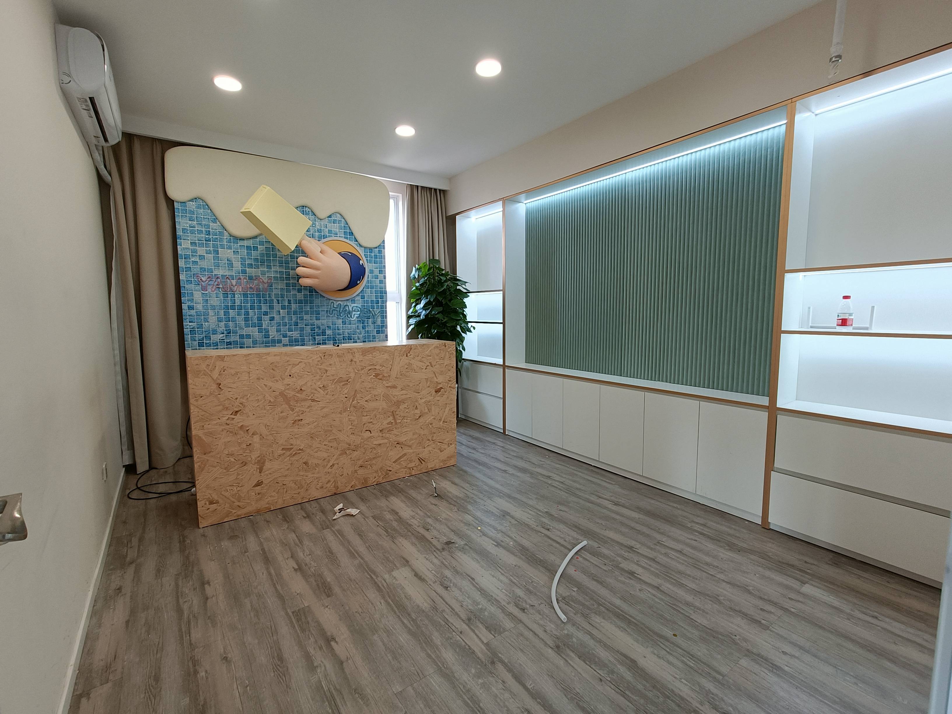 淮海中路茂名大厦256平米写字楼出租