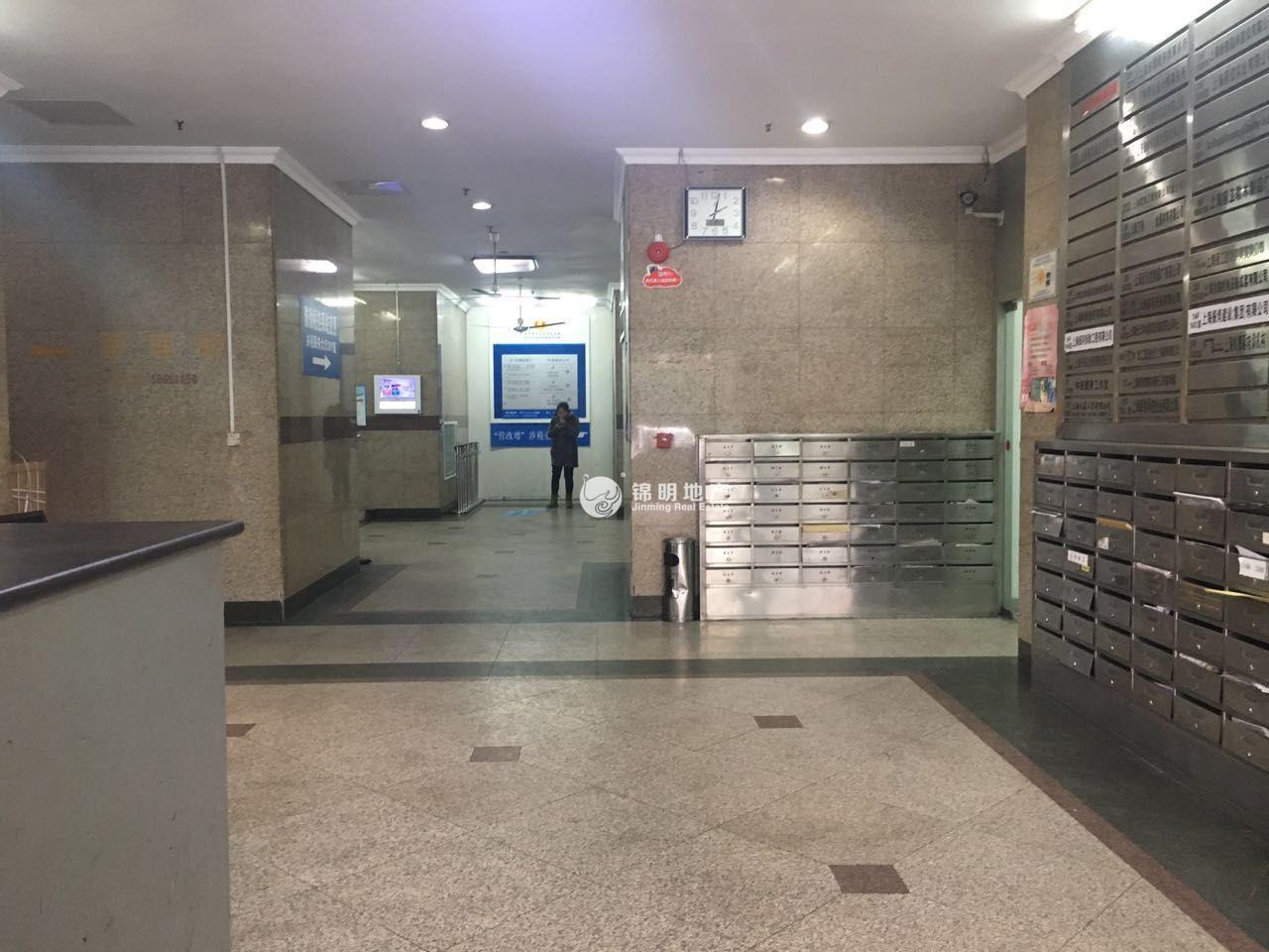 西藏北路申航大厦224平米写字楼出租