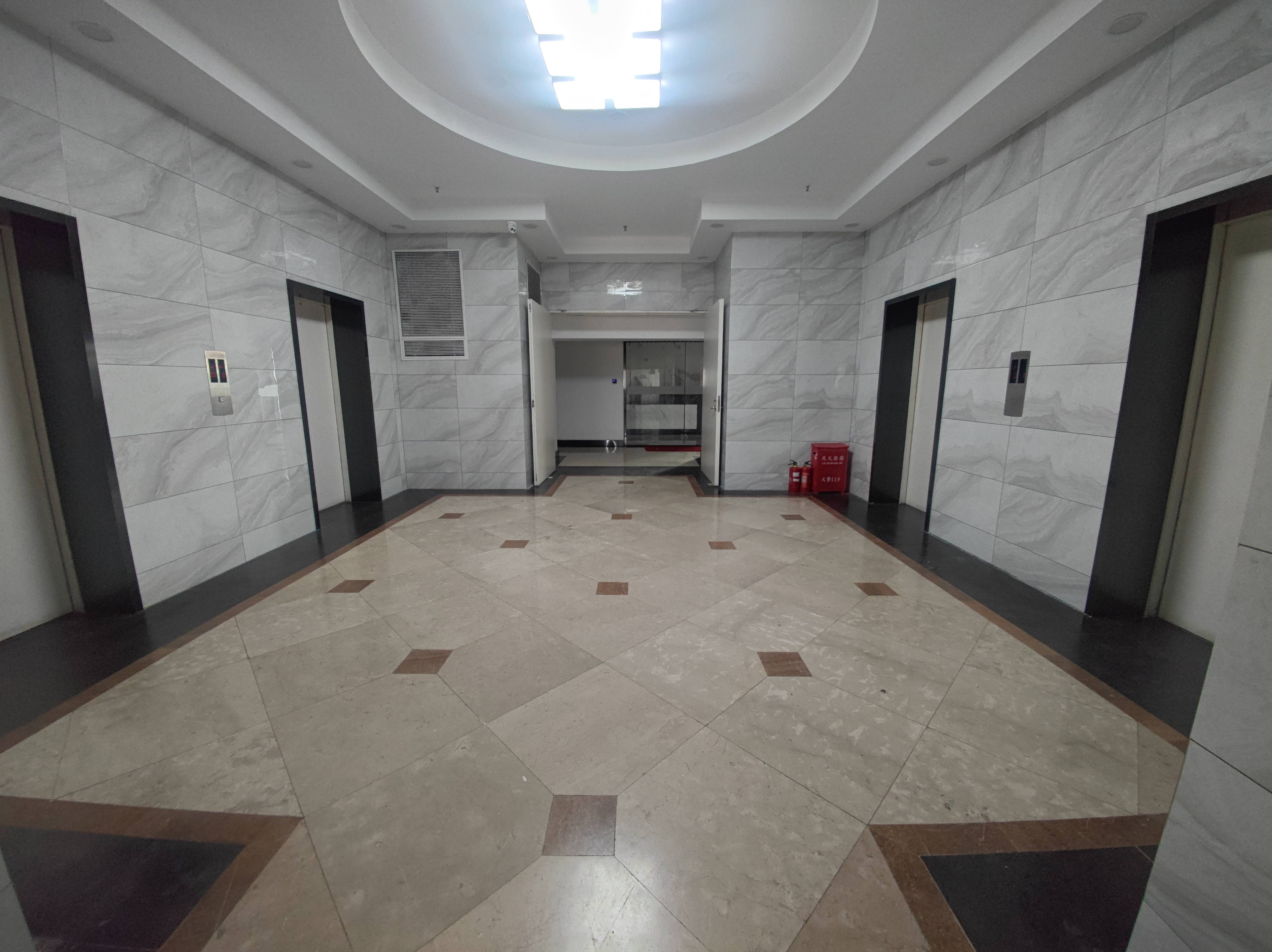 西藏北路申航大厦224平米写字楼出租