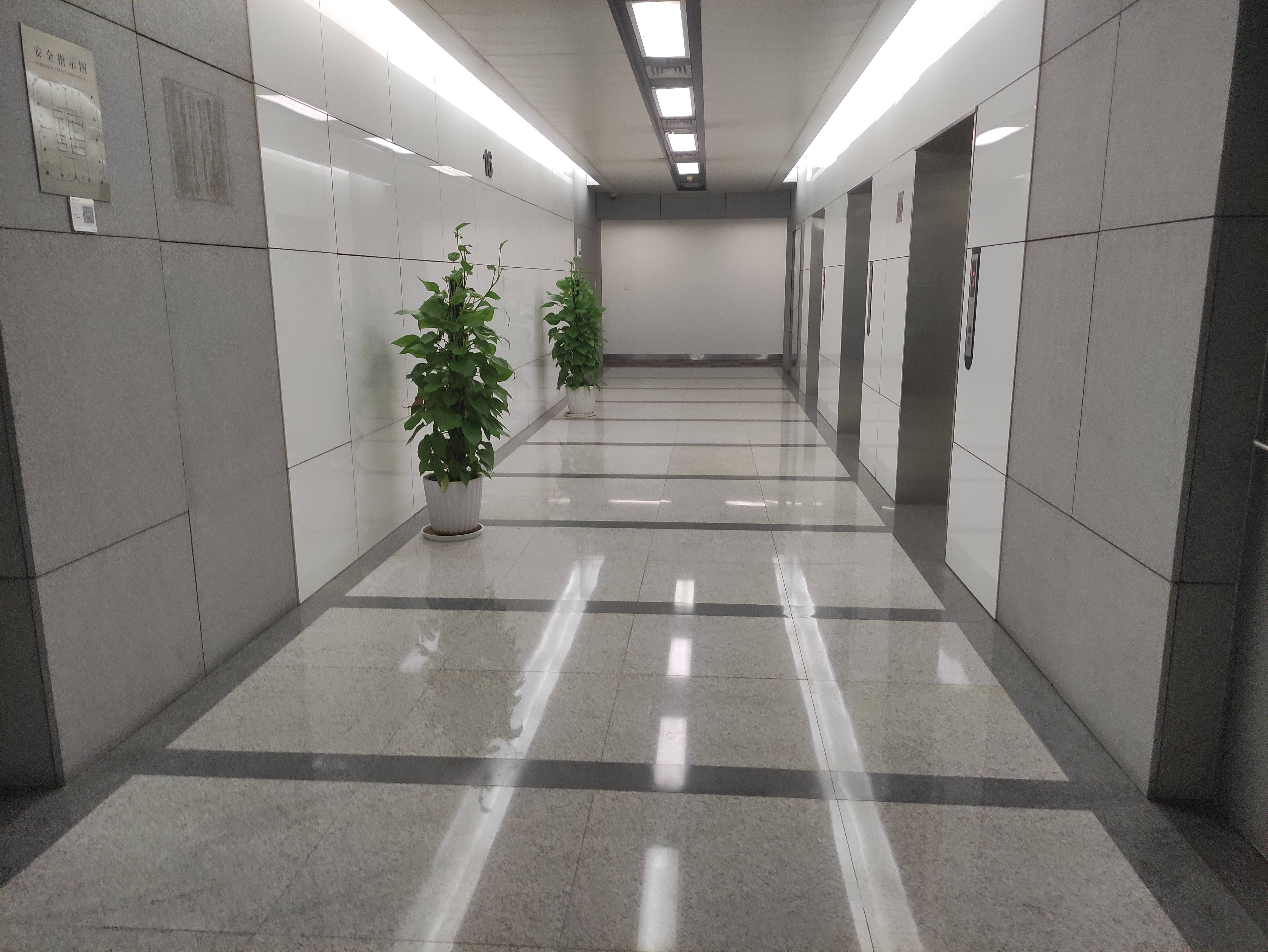 南京东路海通证券大厦122平米写字楼出租