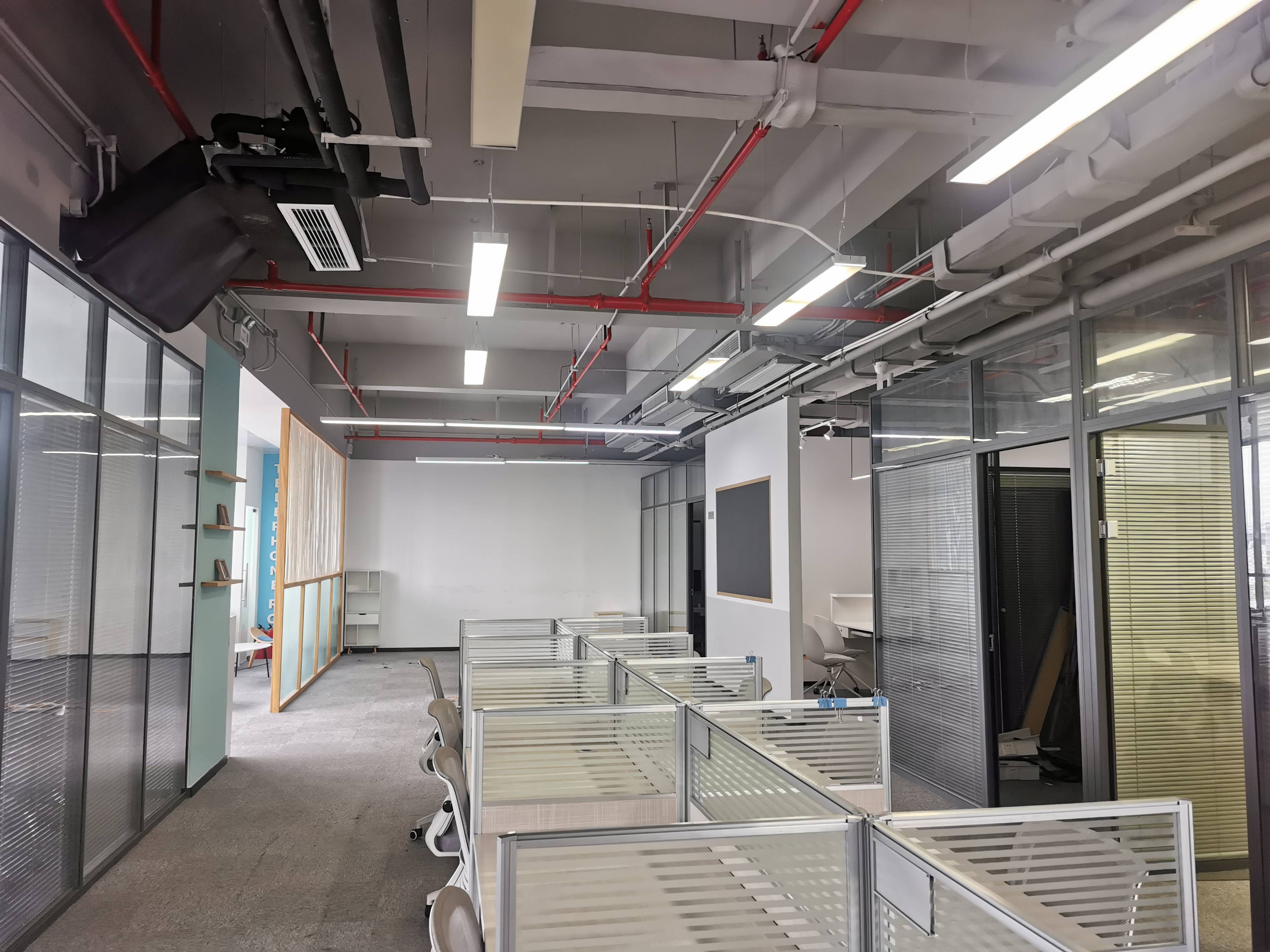 金虹桥龙湖虹桥天街347平米写字楼出租