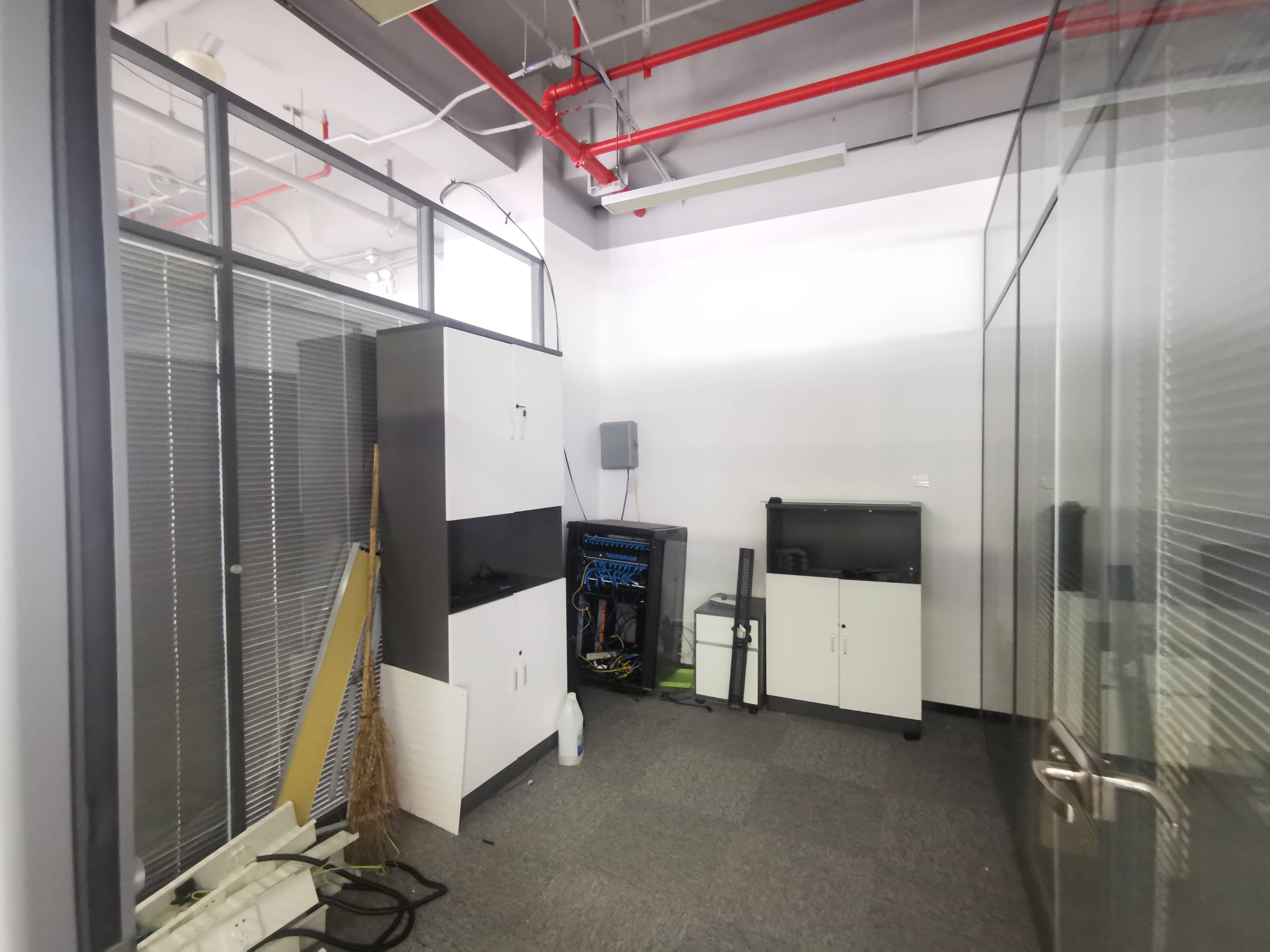 金虹桥龙湖虹桥天街347平米写字楼出租