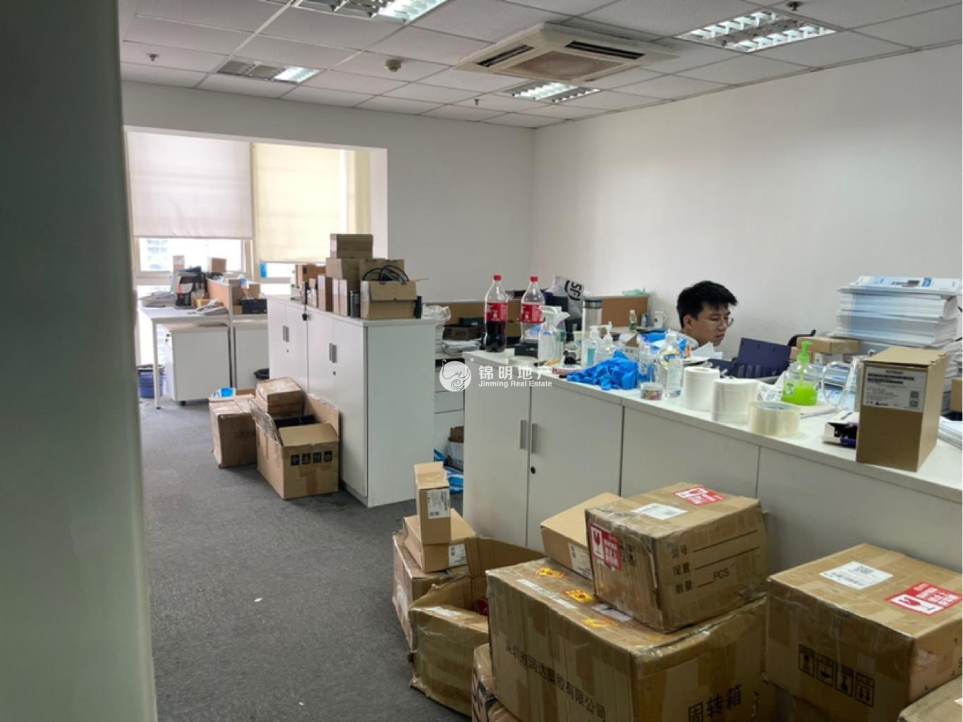 曹杨绿地同创大厦96平米写字楼出租