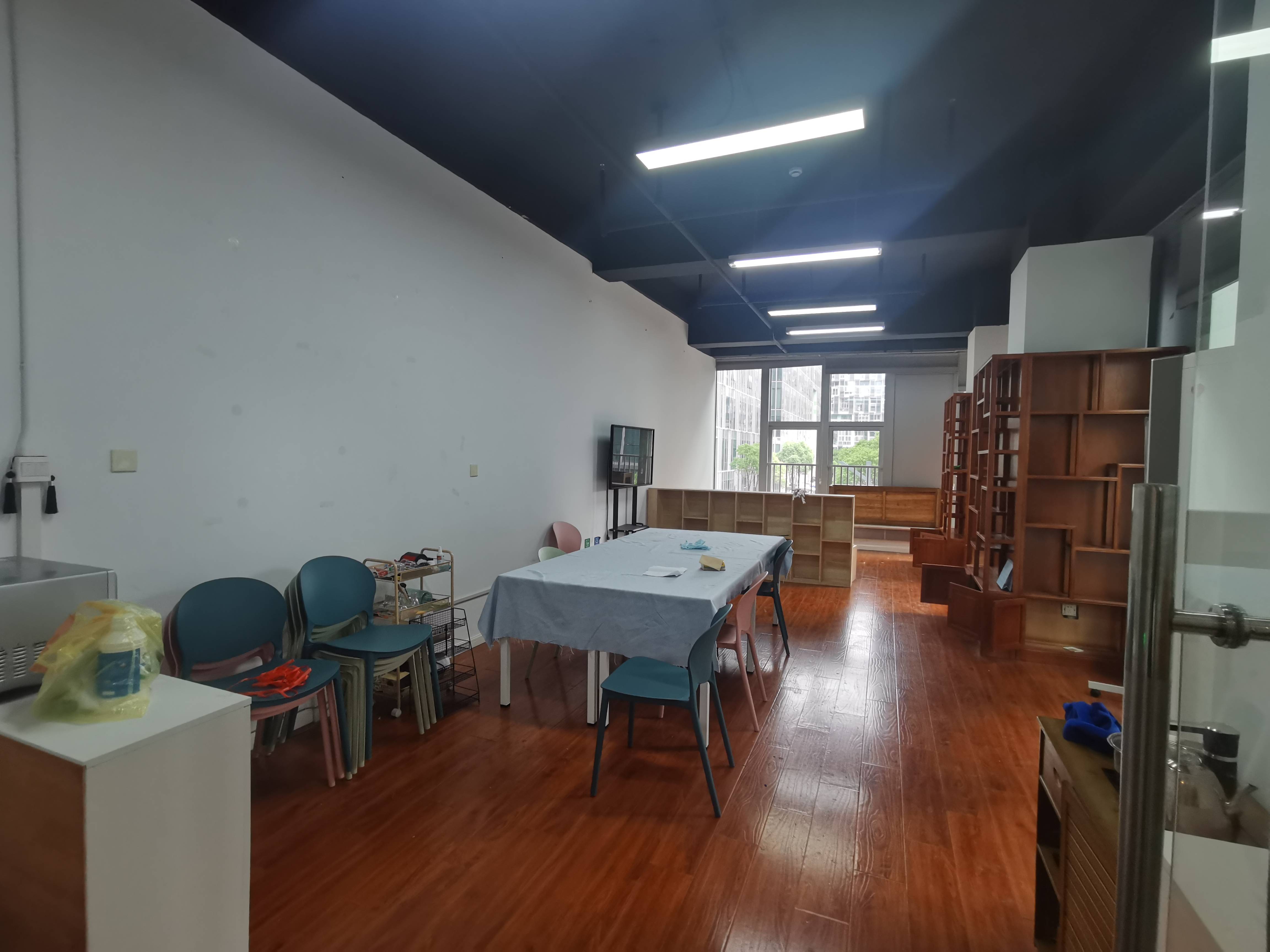 七宝万科七宝国际64平米写字楼出租