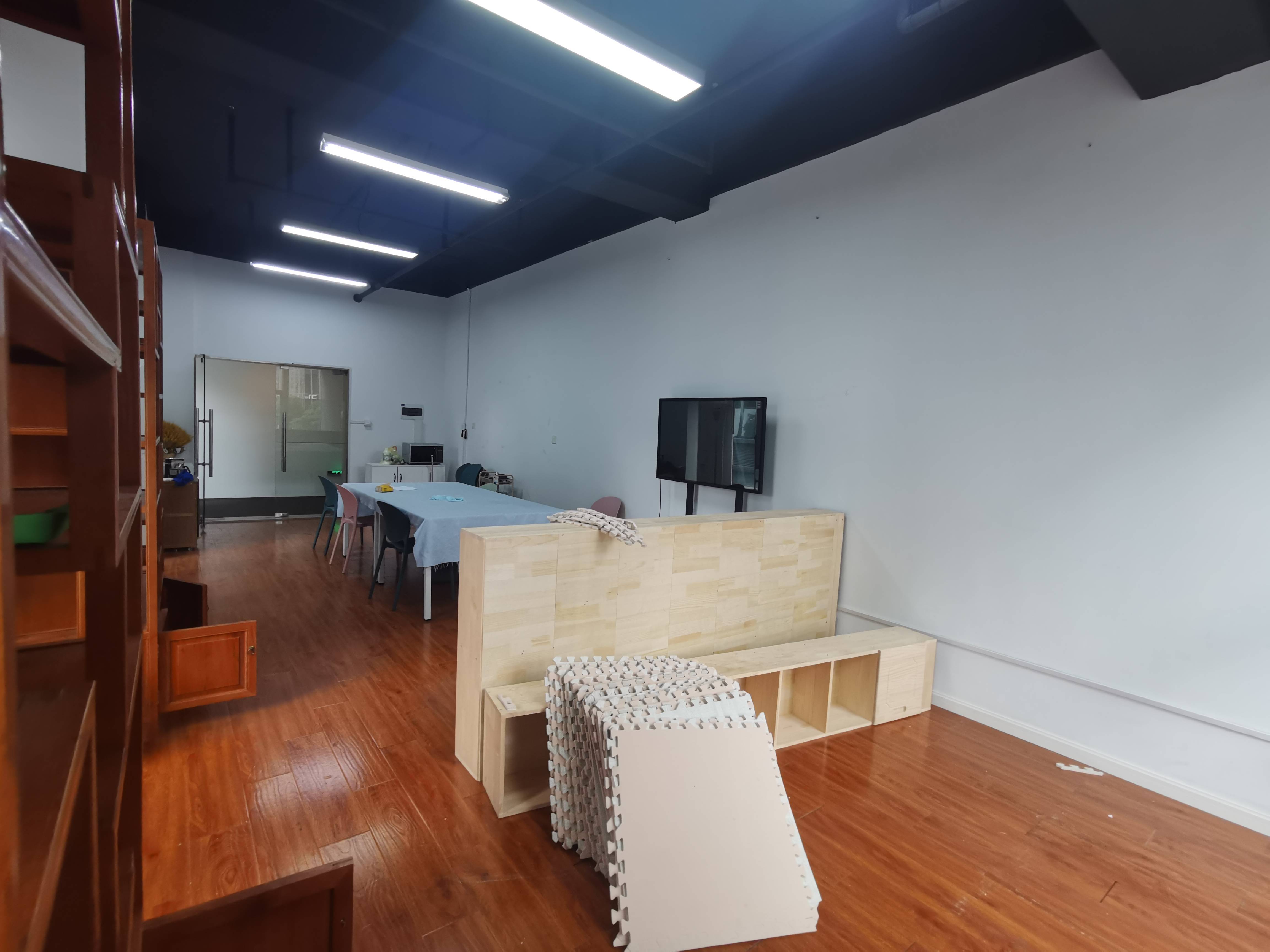 七宝万科七宝国际64平米写字楼出租