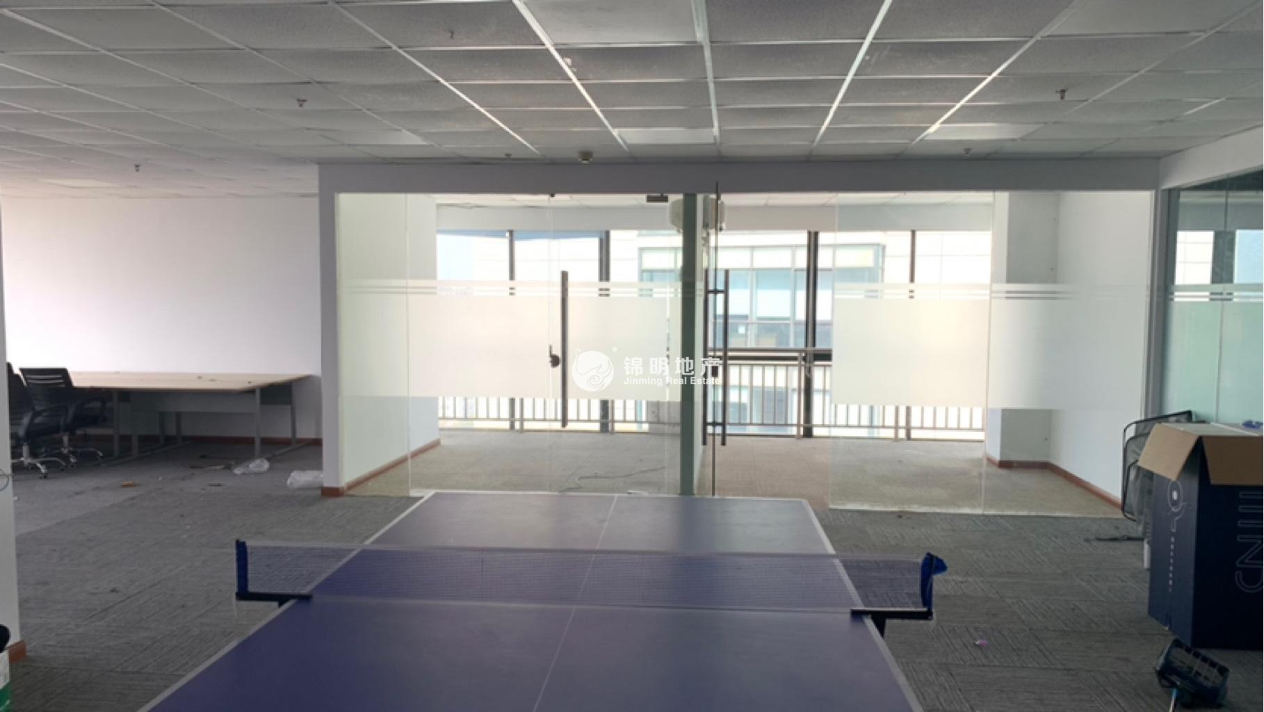 桃浦李子园商务区305平米写字楼出租