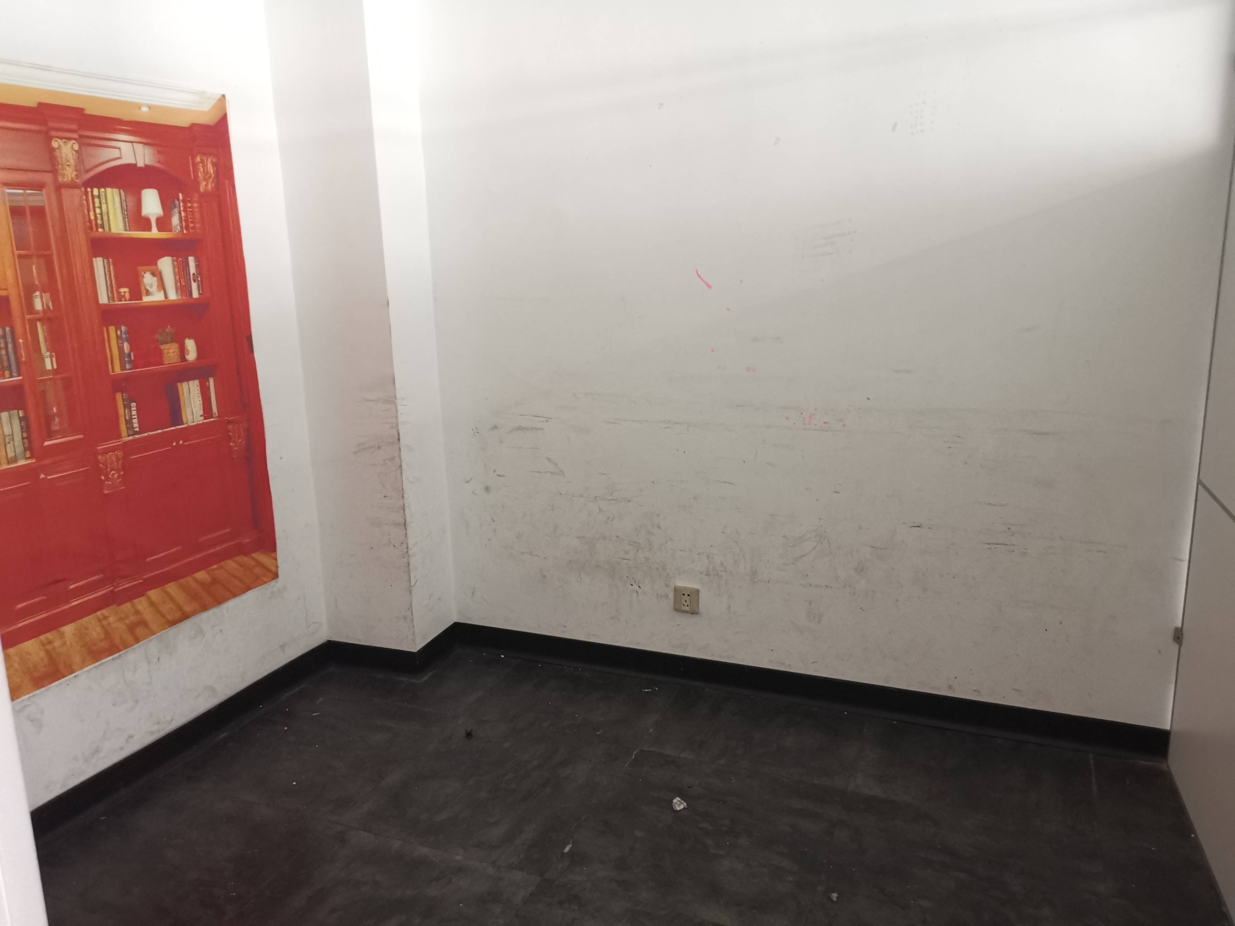 中山公园虹桥世家花园138平米写字楼出租