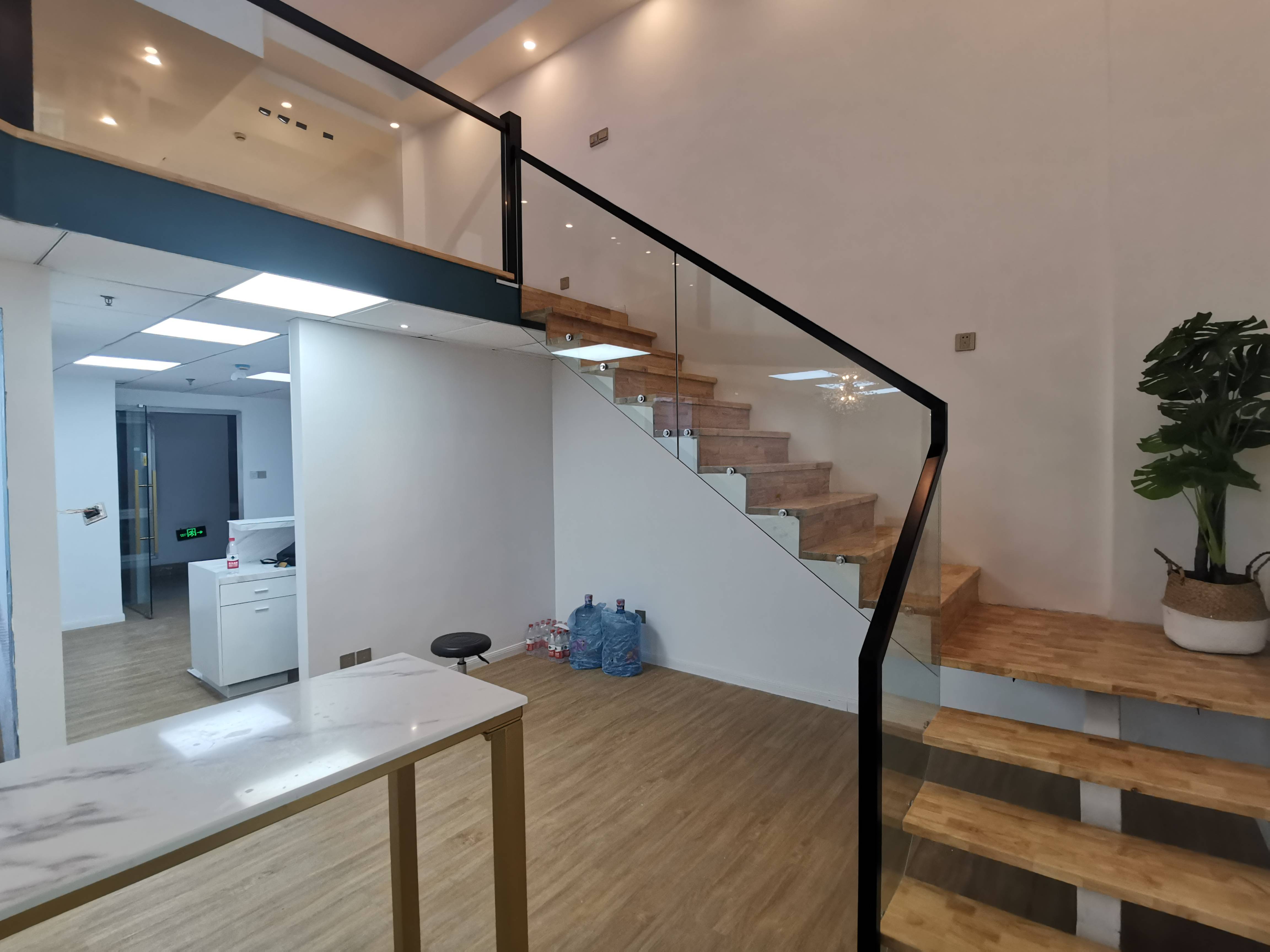 曹杨尚诚国际82平米写字楼出租