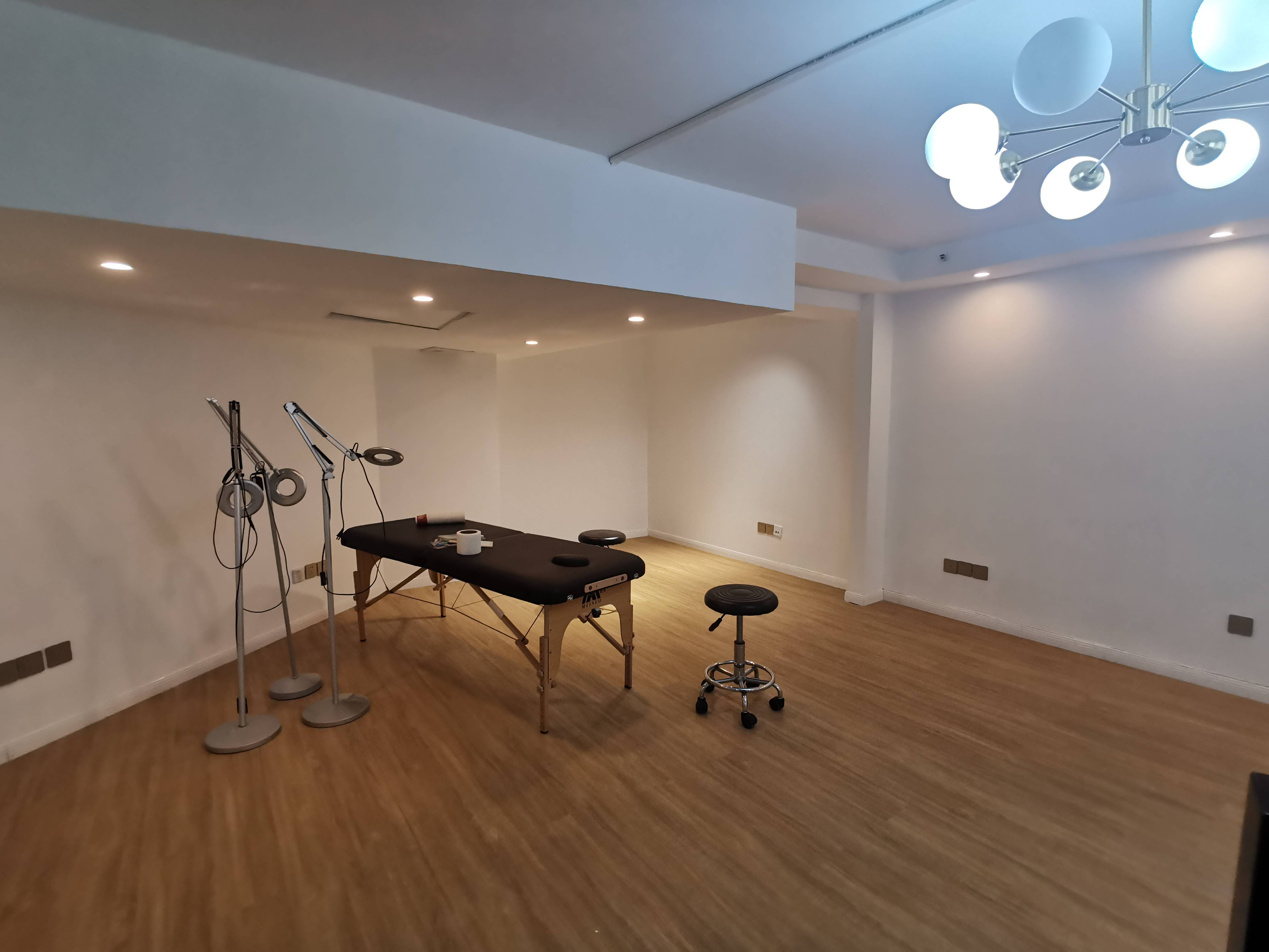 曹杨尚诚国际82平米写字楼出租