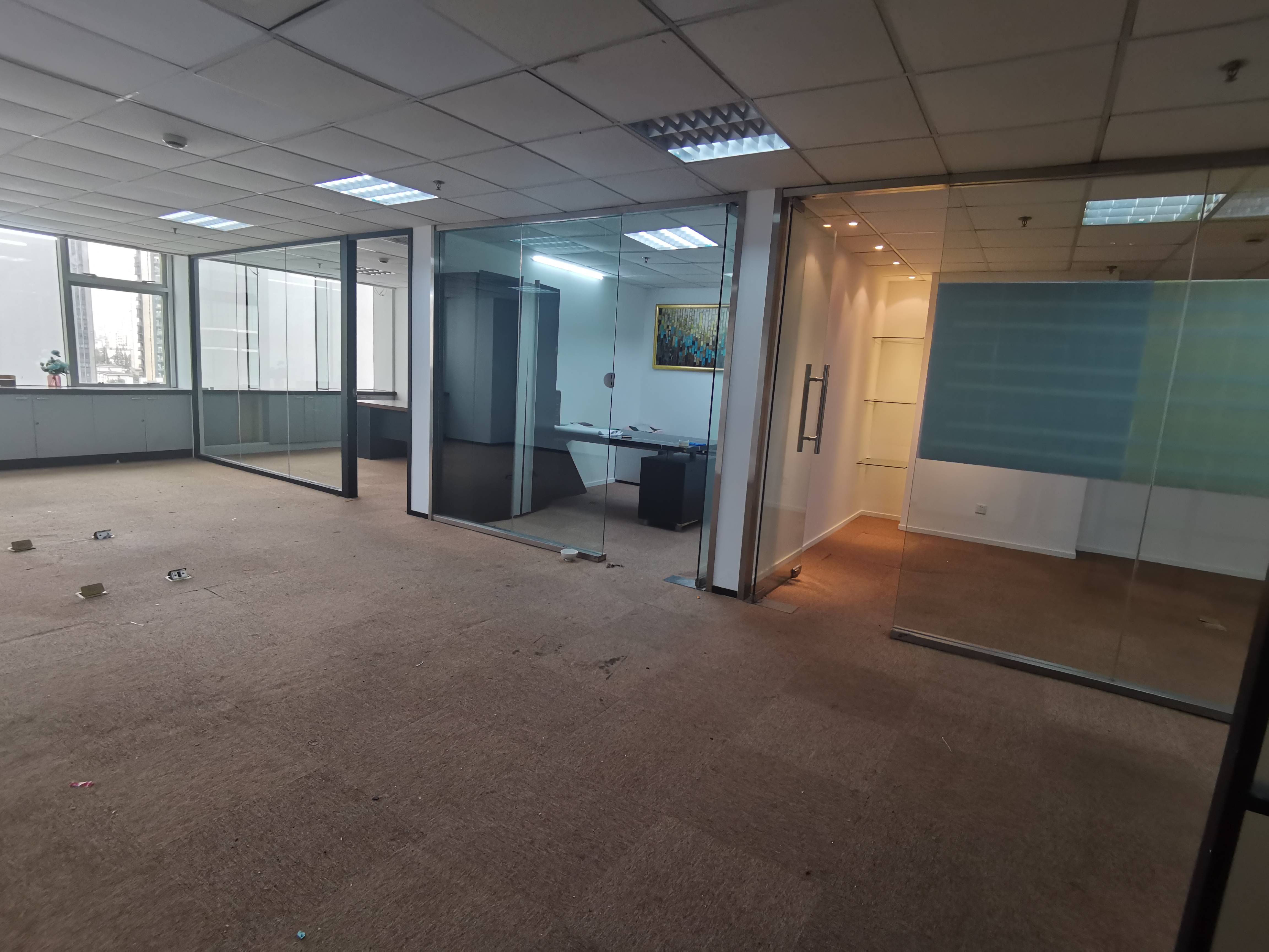 徐家汇飞雕国际大厦168平米写字楼出租