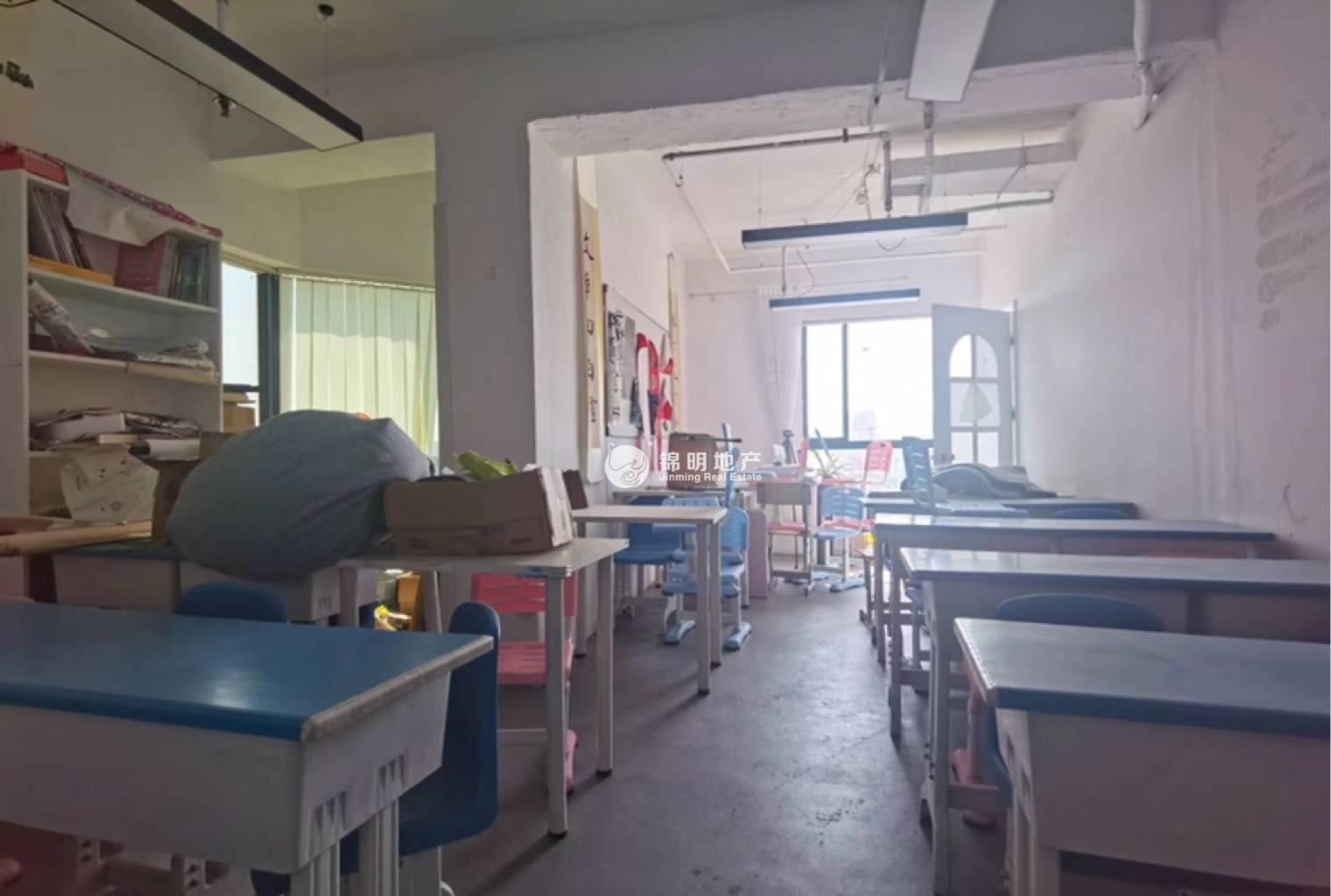 漕河泾光大会展中心130平米写字楼出租