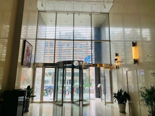 南京西路丽都新贵146平米写字楼出租
