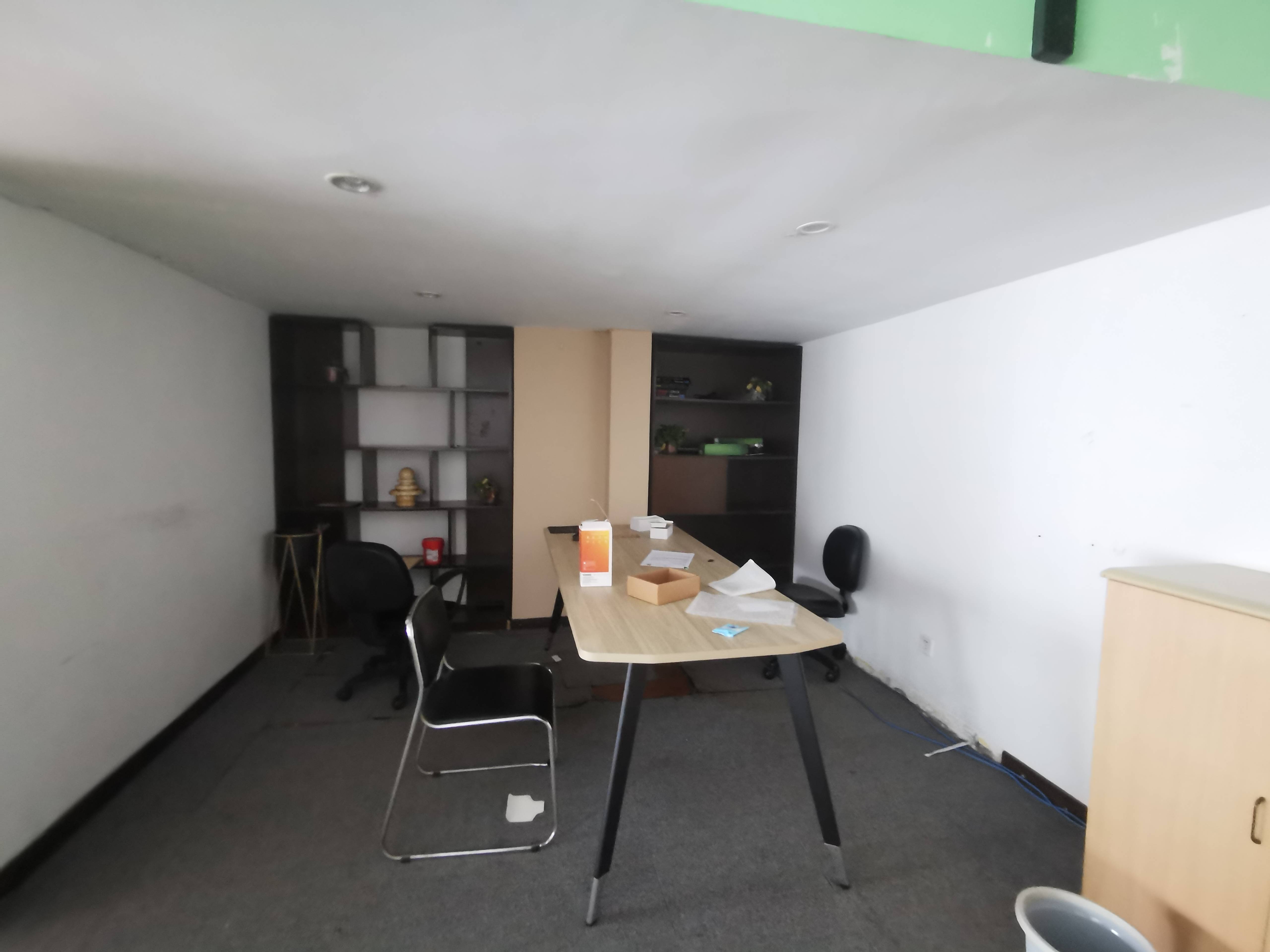 万体馆中煌大厦78平米写字楼出租