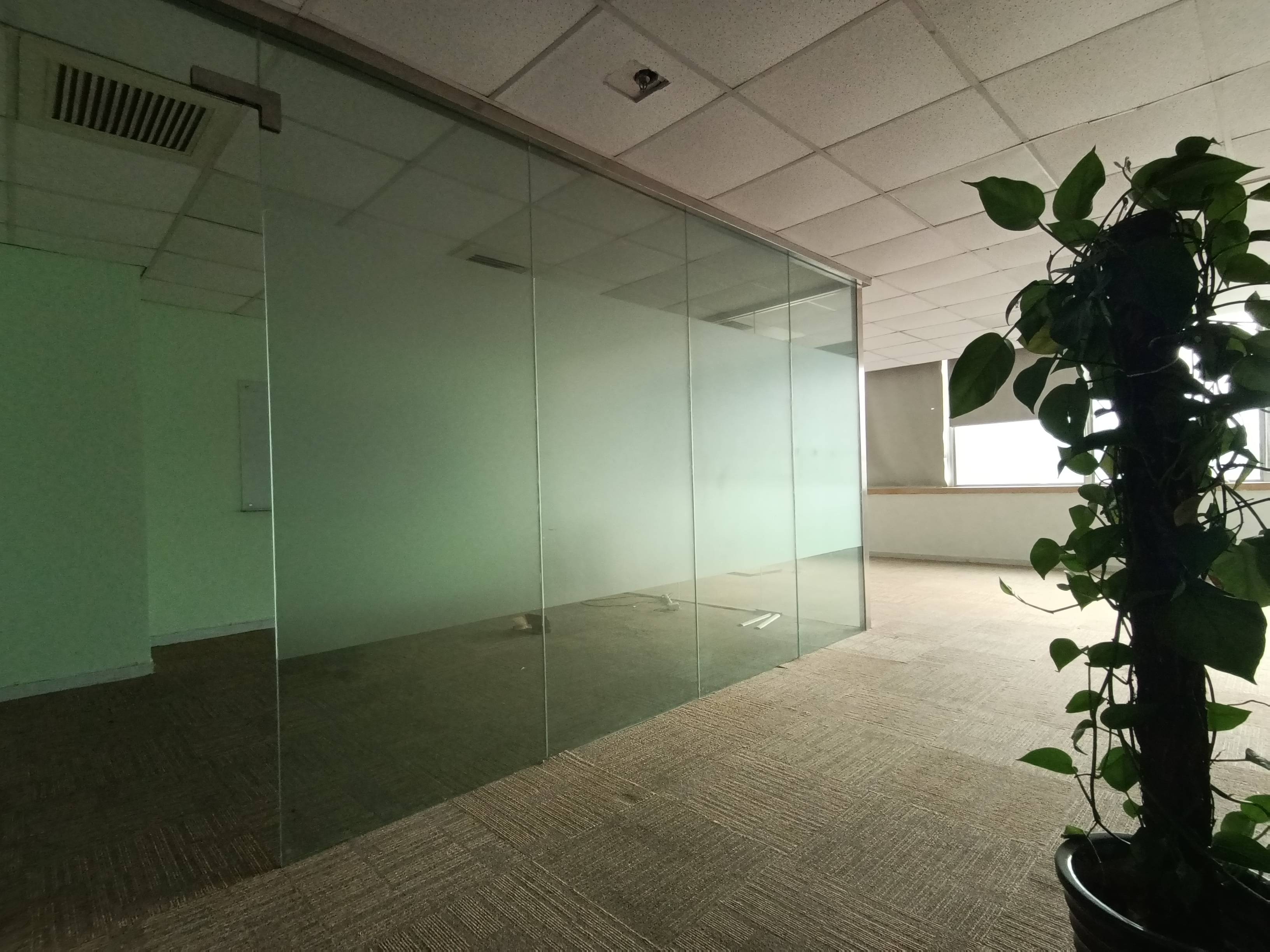 徐家汇兆丰环球大厦97平米写字楼出租