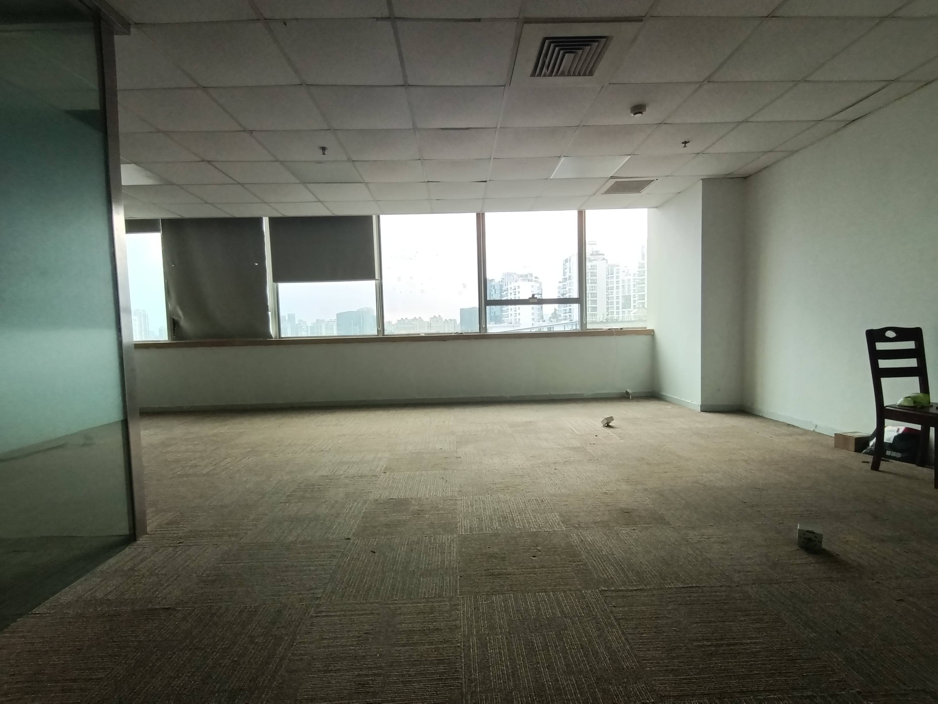 徐家汇兆丰环球大厦97平米写字楼出租