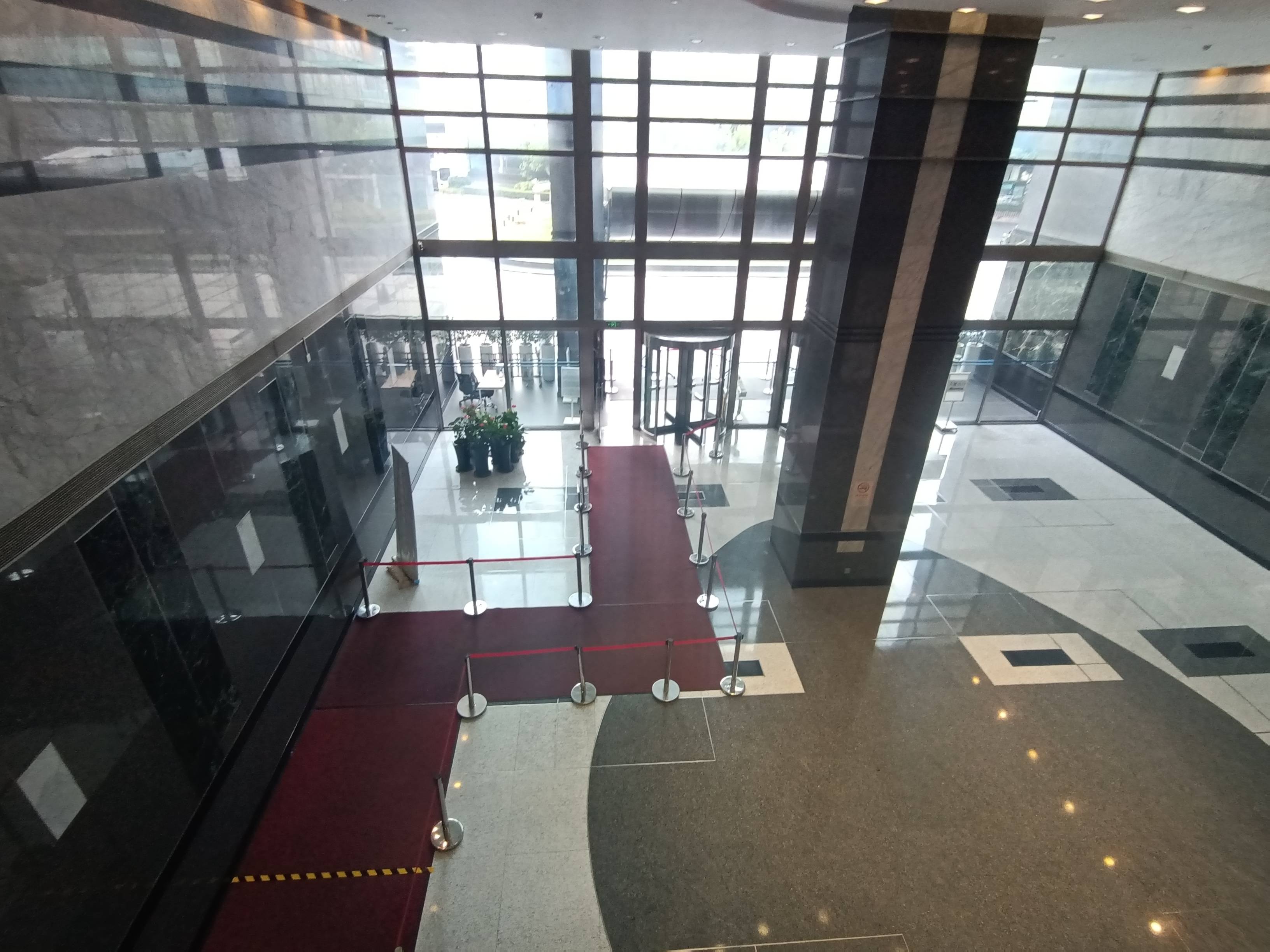 徐家汇兆丰环球大厦97平米写字楼出租