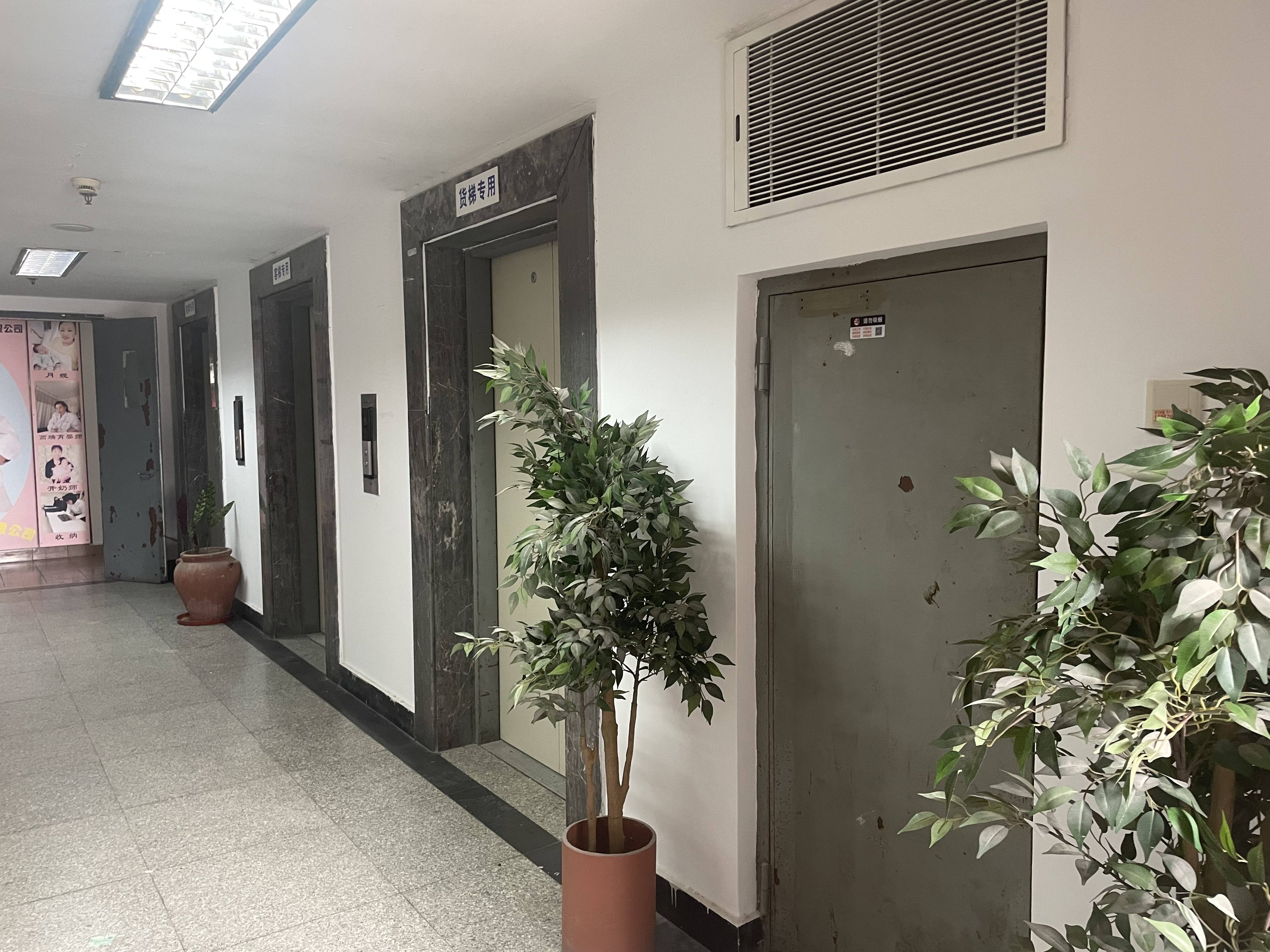 田林环线广场95平米写字楼出租