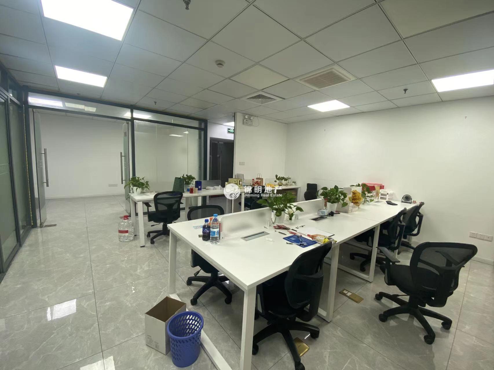 莘庄绿地蓝海102平米写字楼出租