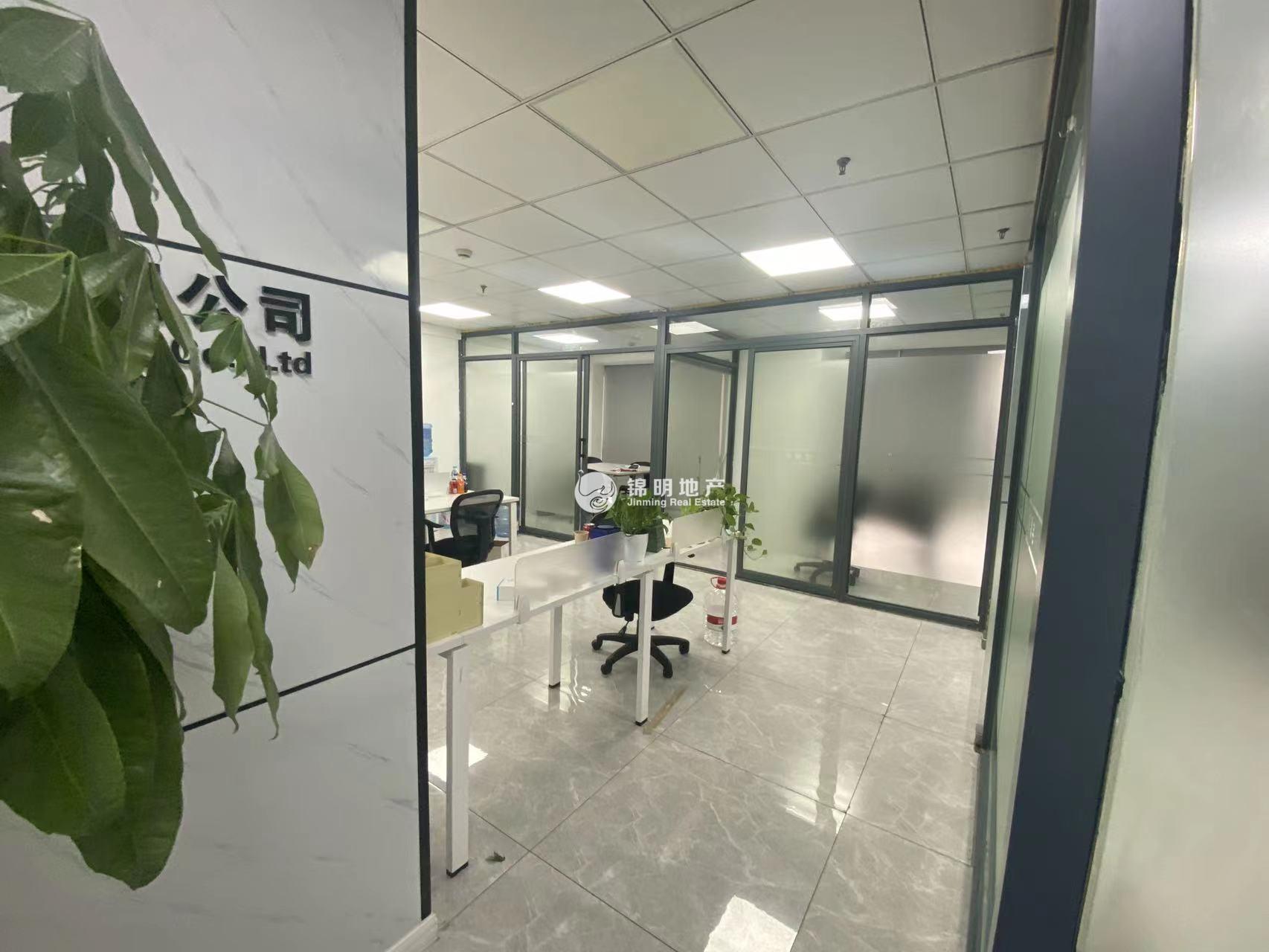 莘庄绿地蓝海102平米写字楼出租