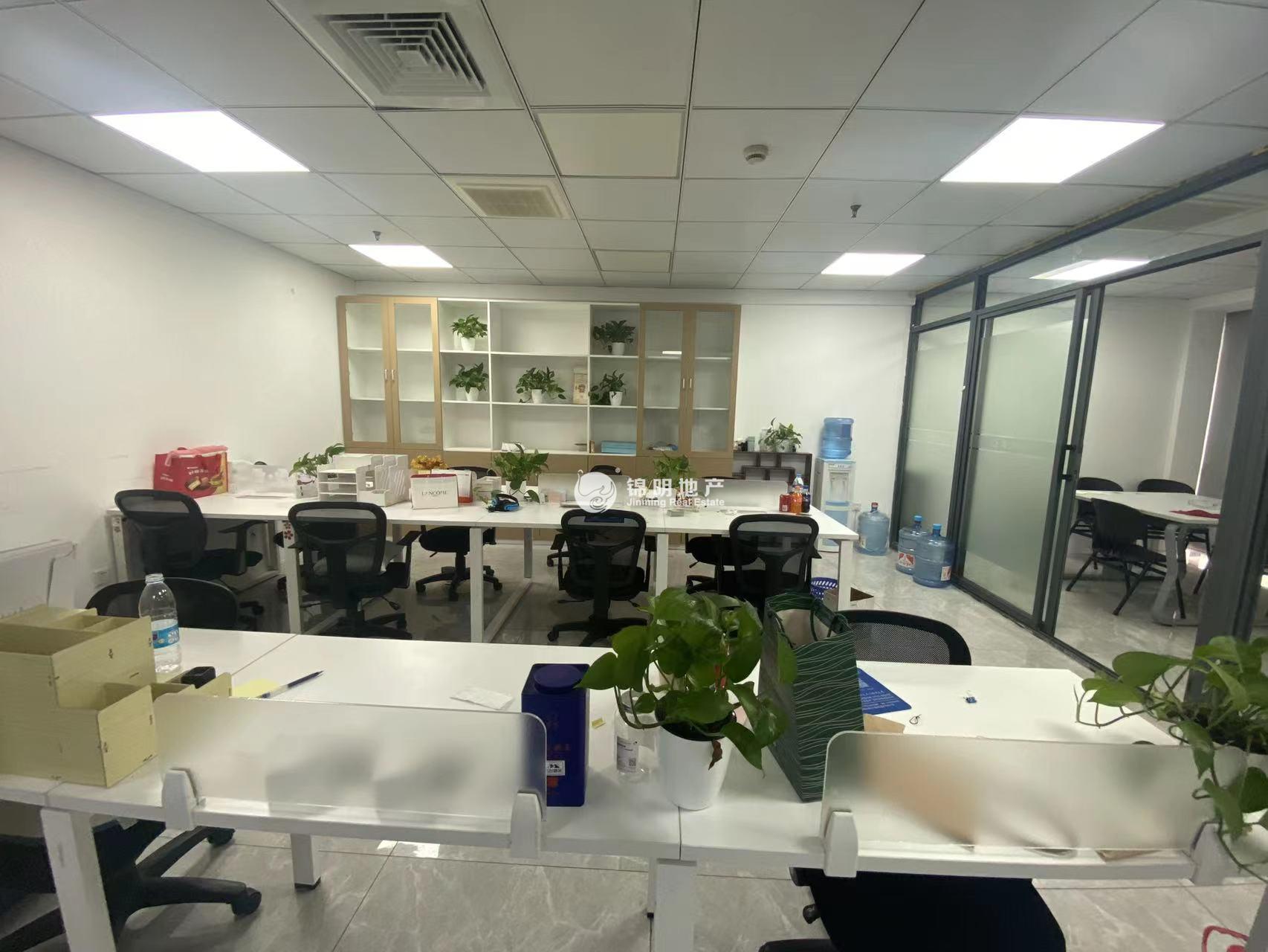 莘庄绿地蓝海102平米写字楼出租