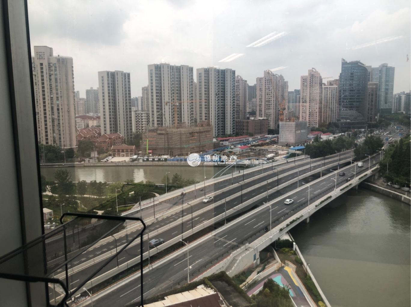 不夜城联通国际大厦109平米写字楼出租