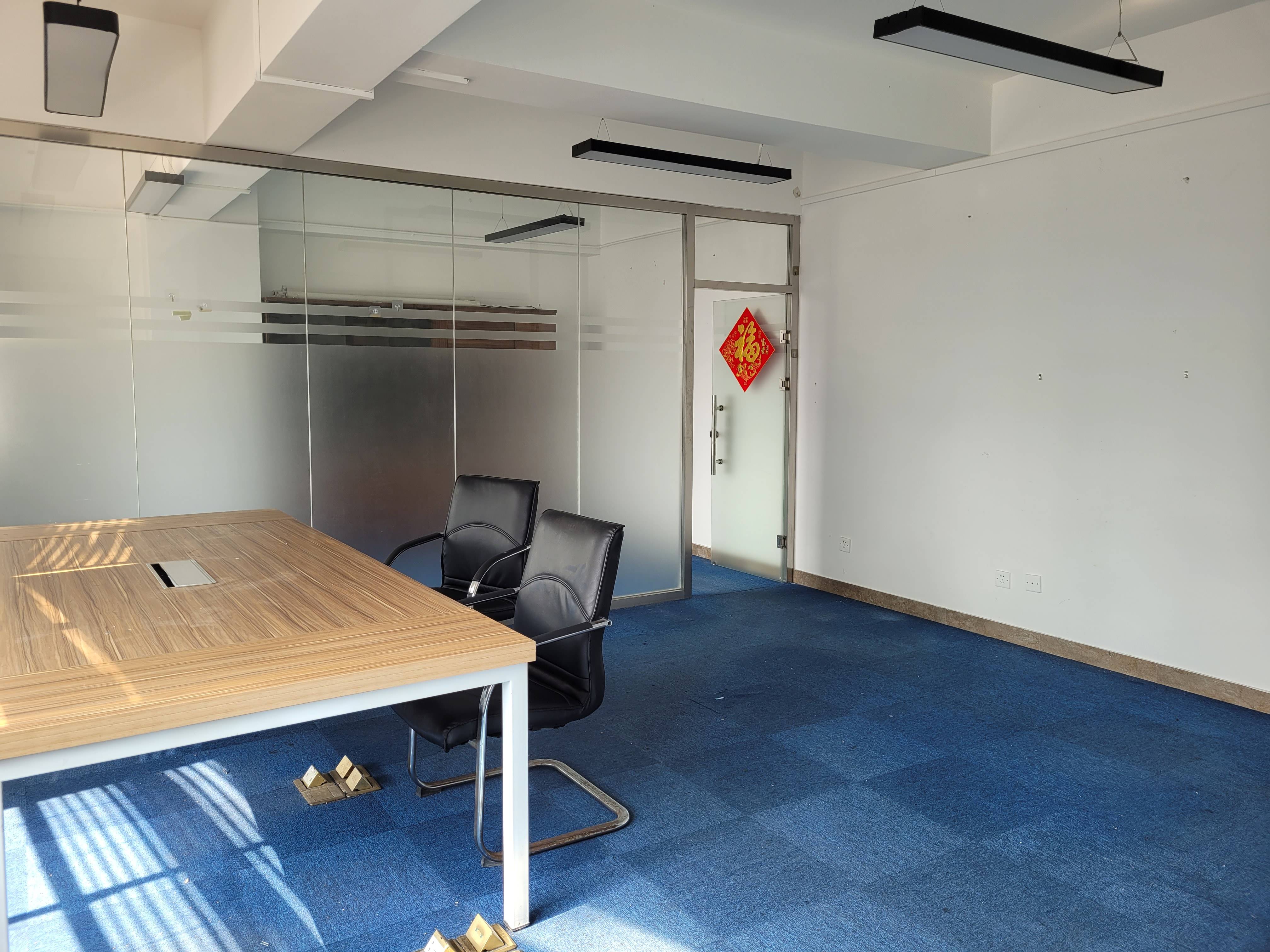 徐家汇博大商务楼64平米写字楼出租