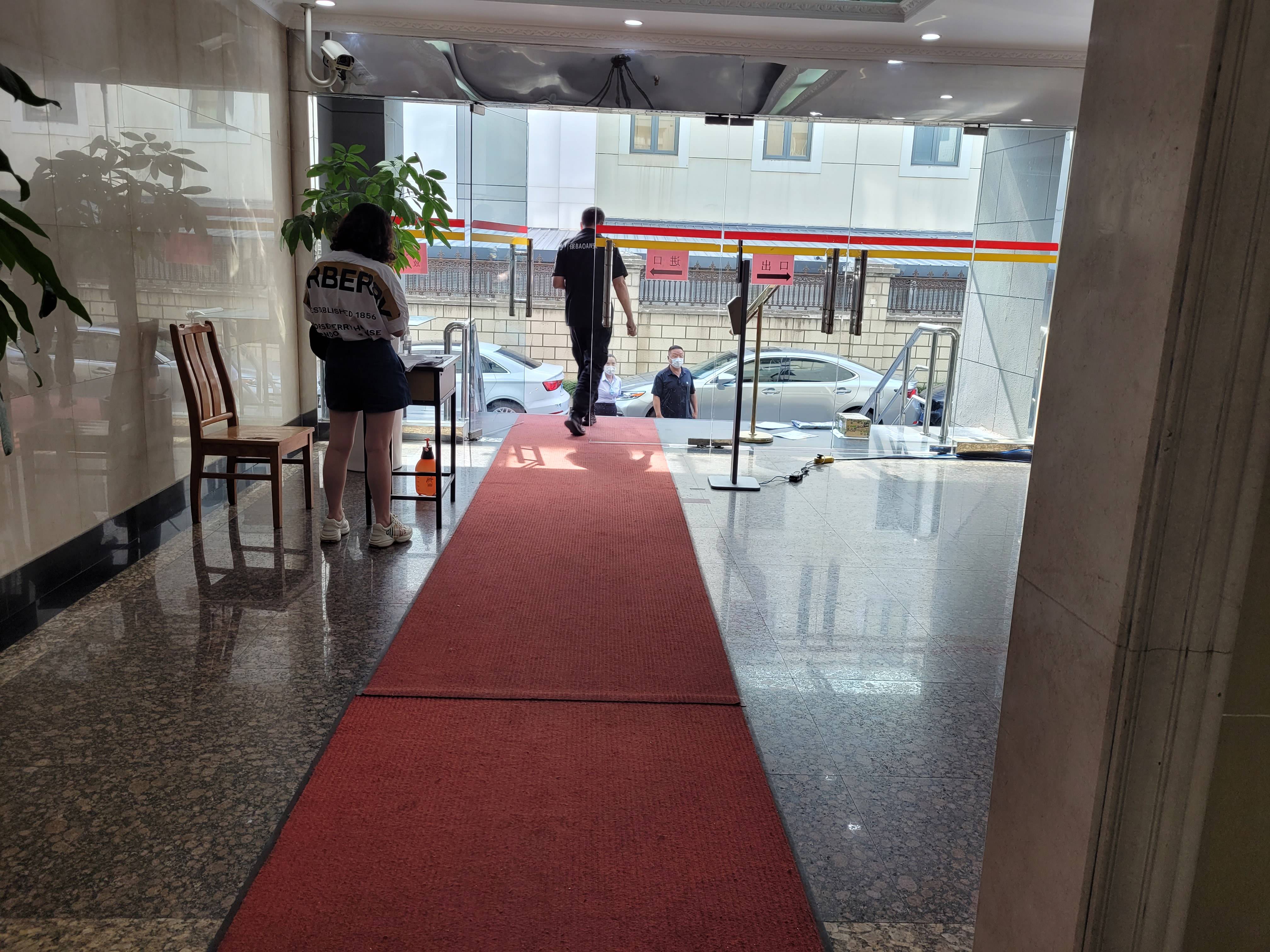 徐家汇博大商务楼64平米写字楼出租