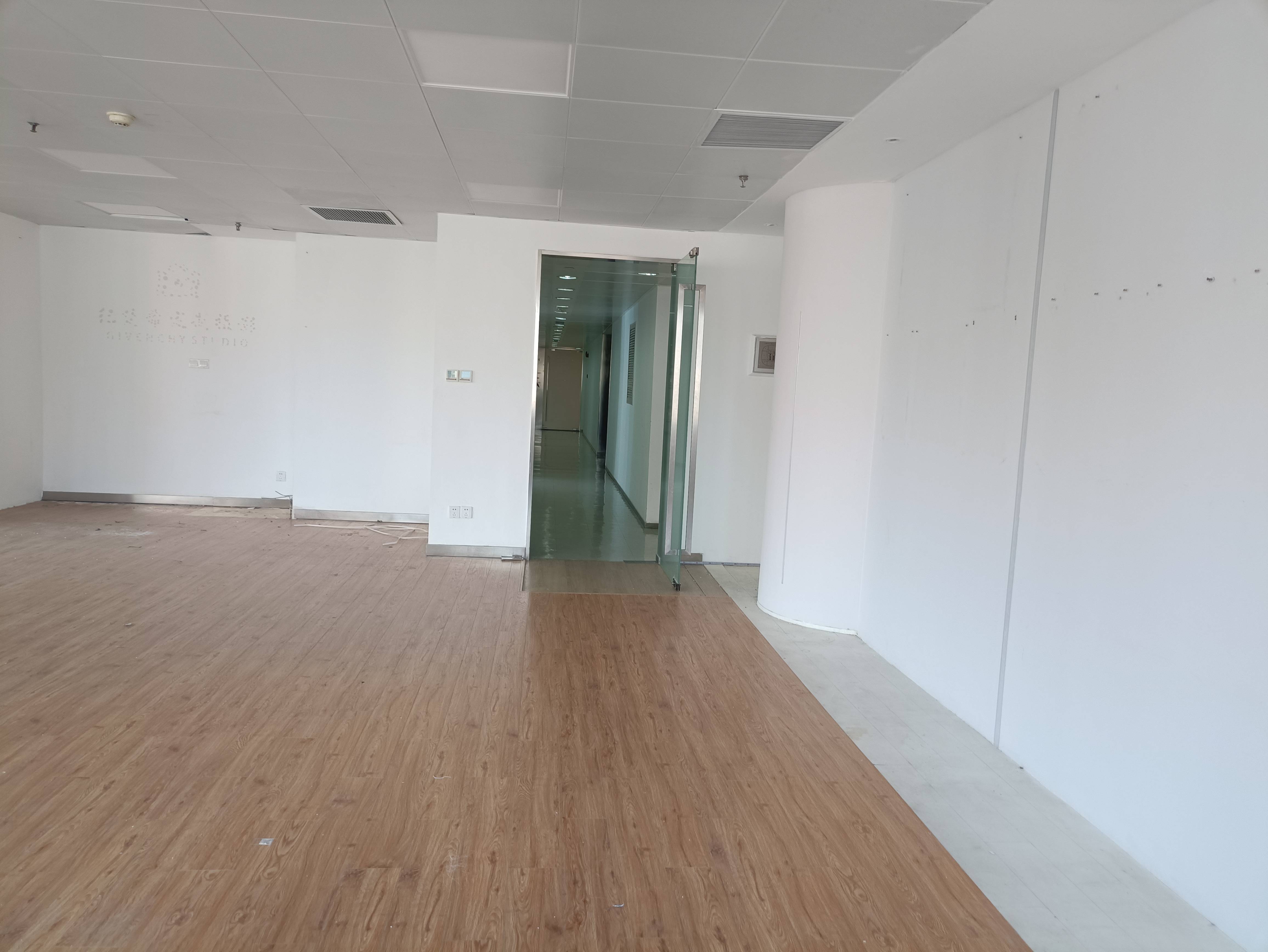 徐家汇上海实业大厦123平米写字楼出租