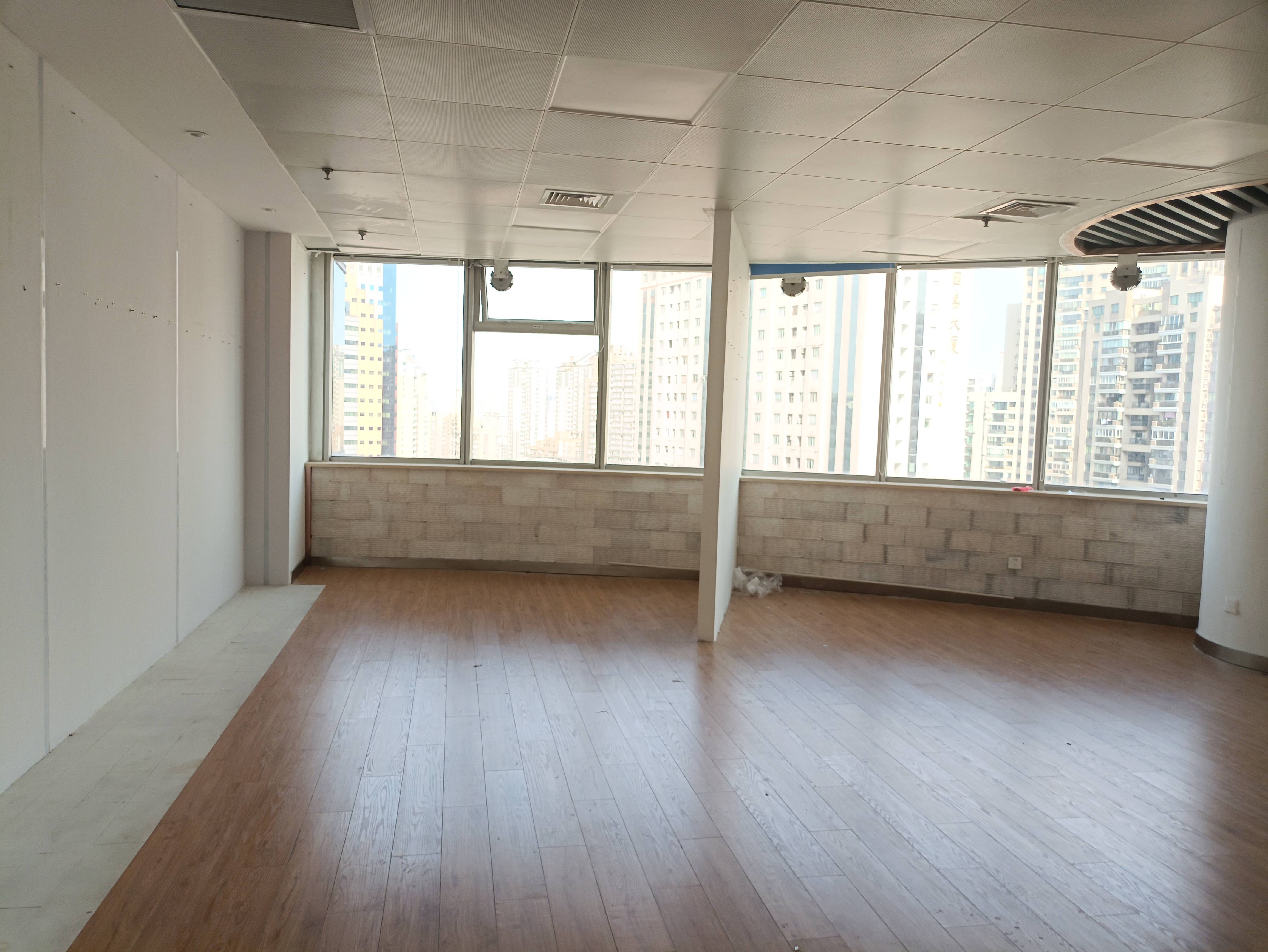 徐家汇上海实业大厦123平米写字楼出租