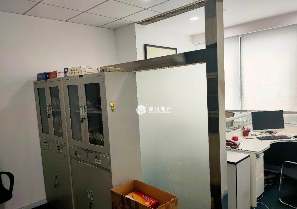 曹杨绿地和创大厦122平米写字楼出租