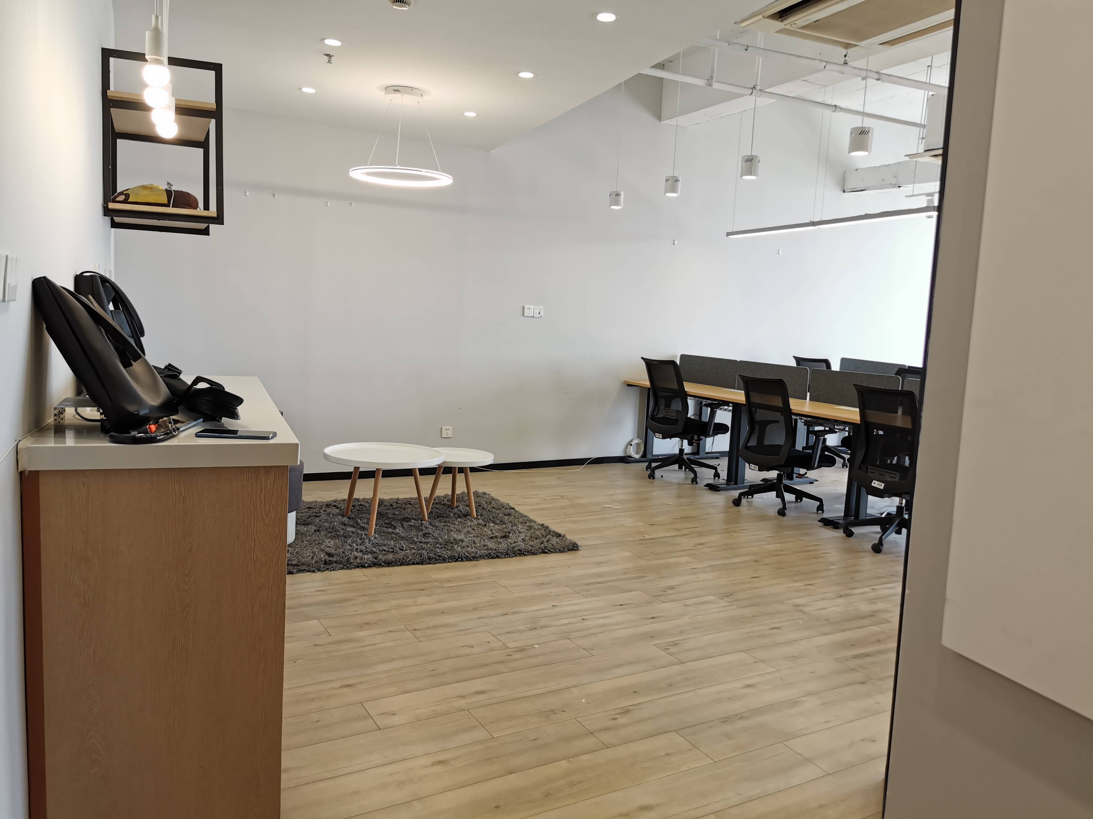 长寿路源达大厦132平米写字楼出租