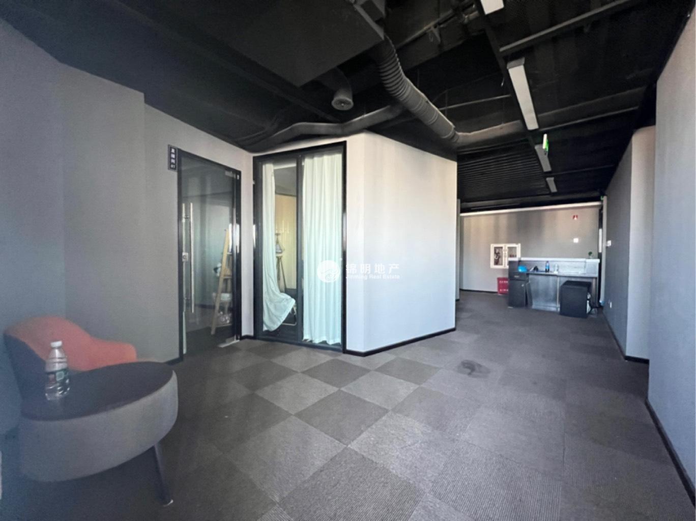 打浦桥宝鼎大厦172平米写字楼出租