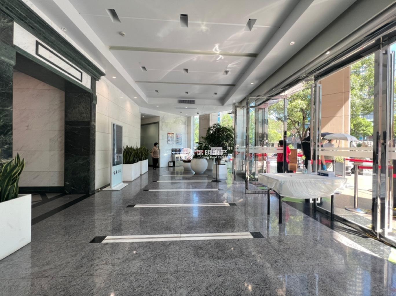 打浦桥宝鼎大厦172平米写字楼出租