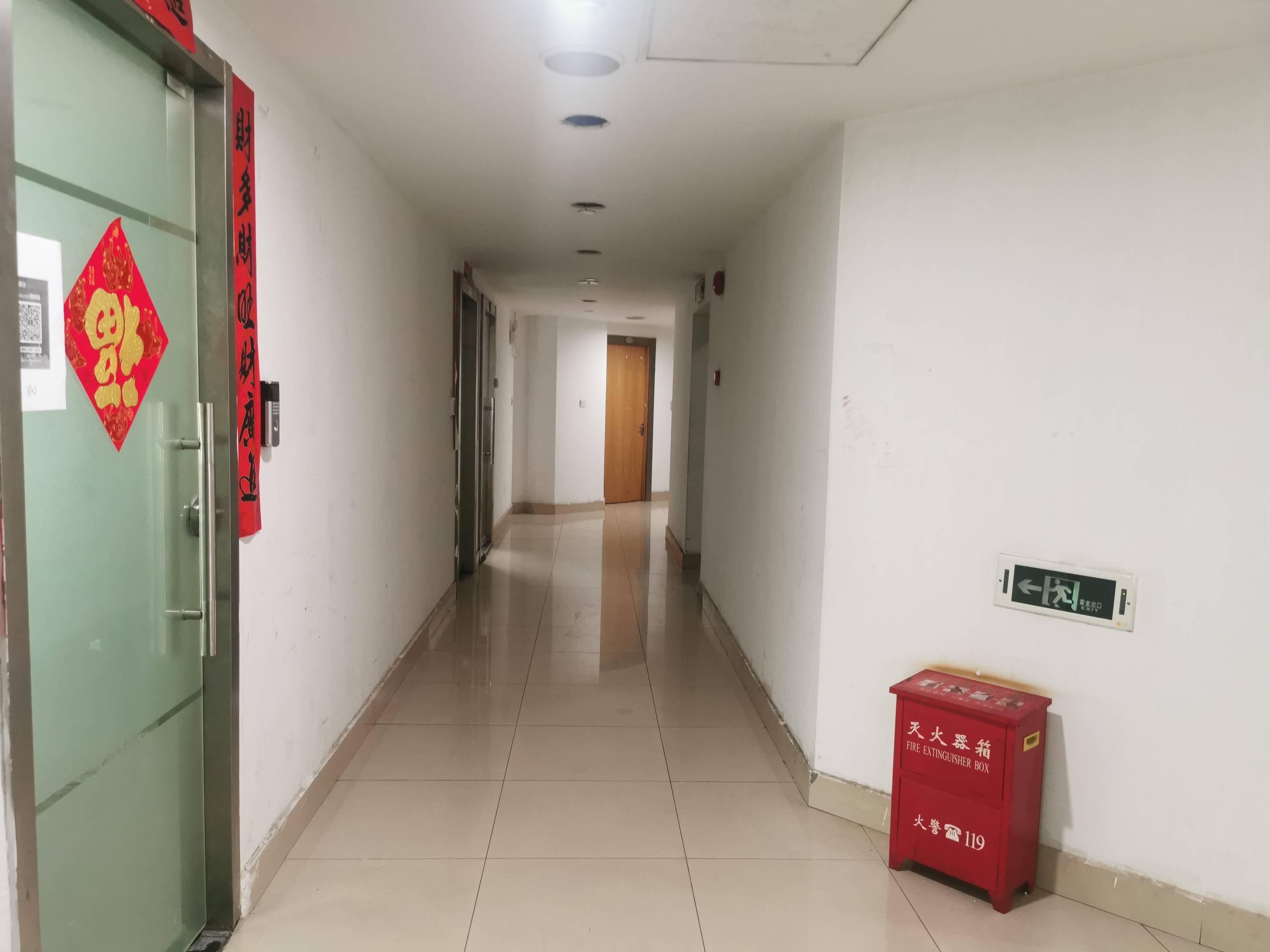 光新浦发广场115平米写字楼出租