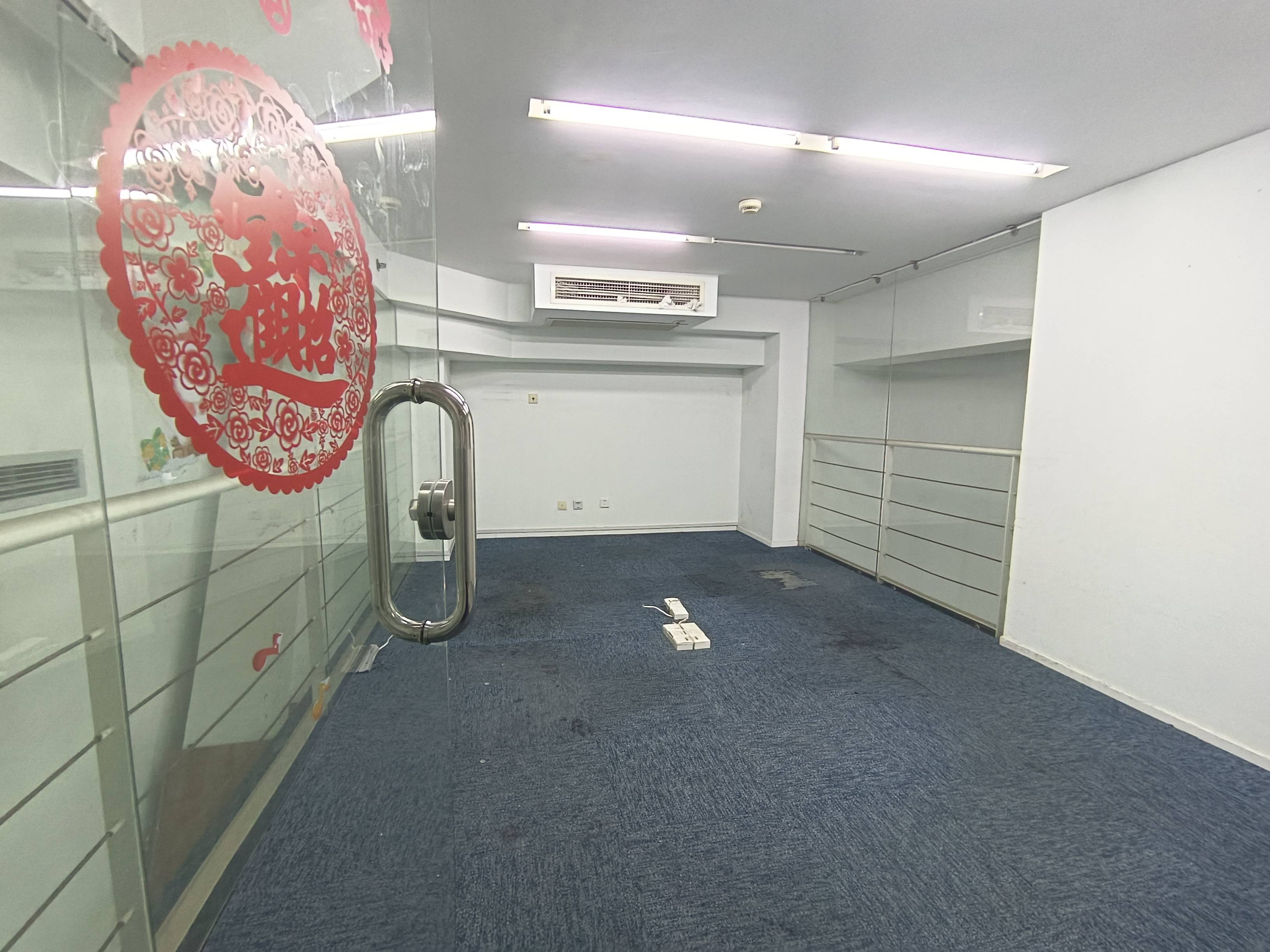 四川北路海泰时代大厦54平米写字楼出租