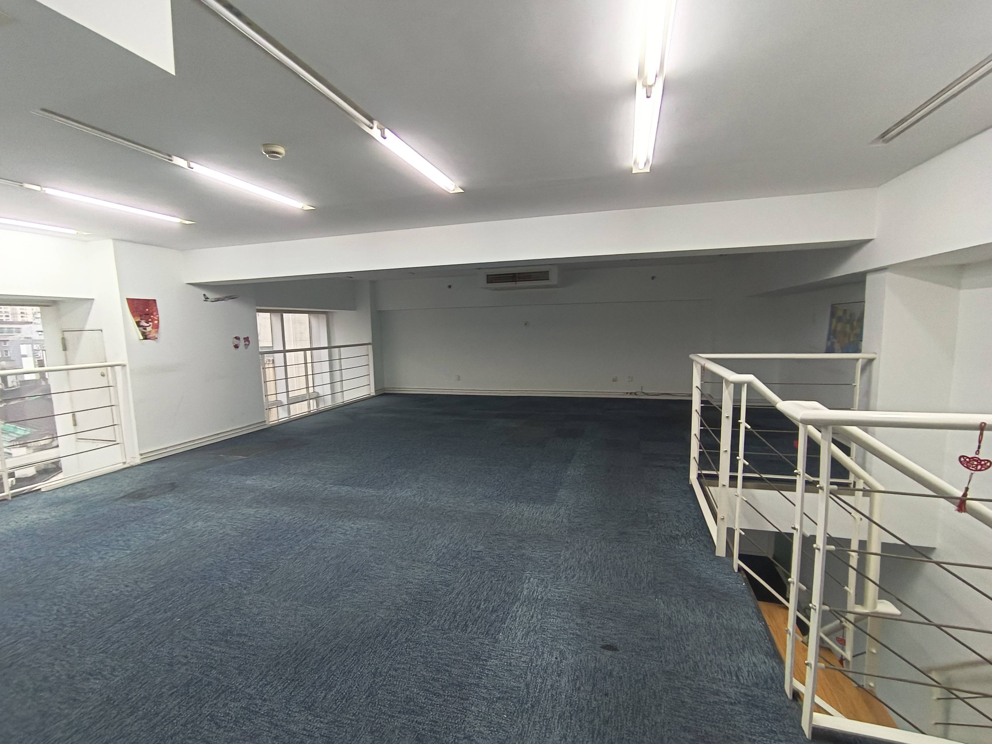 四川北路海泰时代大厦54平米写字楼出租