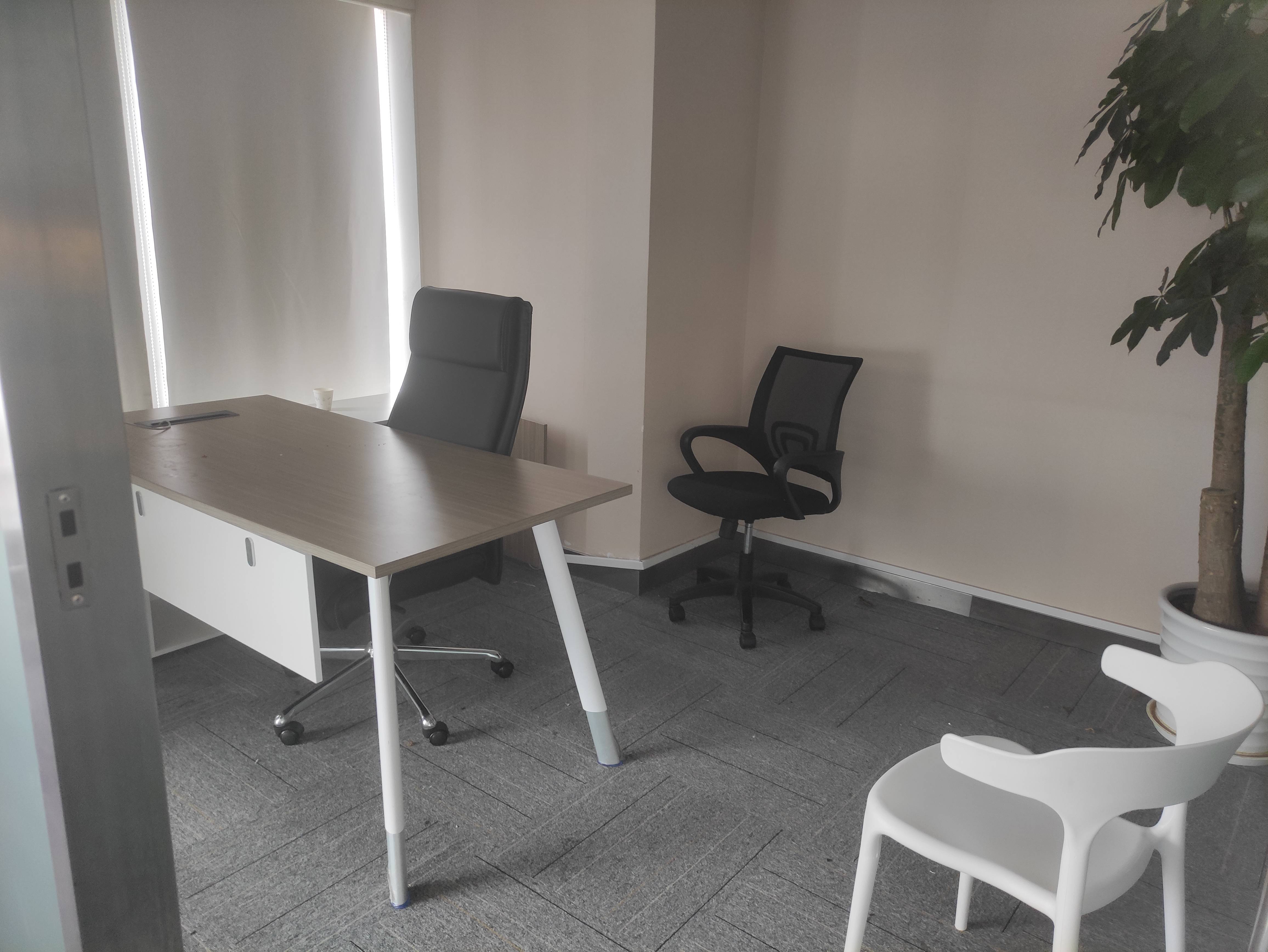 人民广场科技京城大厦126平米写字楼出租