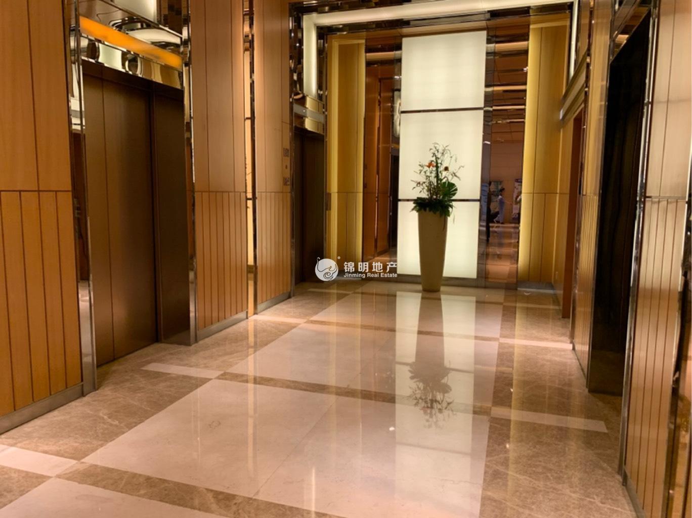 不夜城企业广场69平米写字楼出租