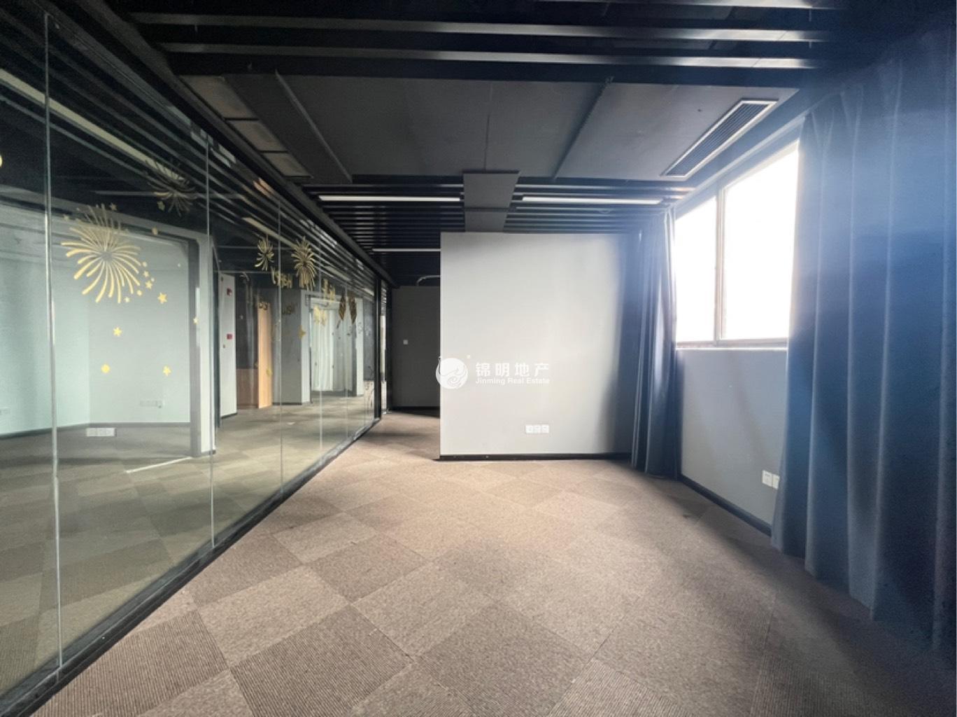 打浦桥宝鼎大厦172平米写字楼出租