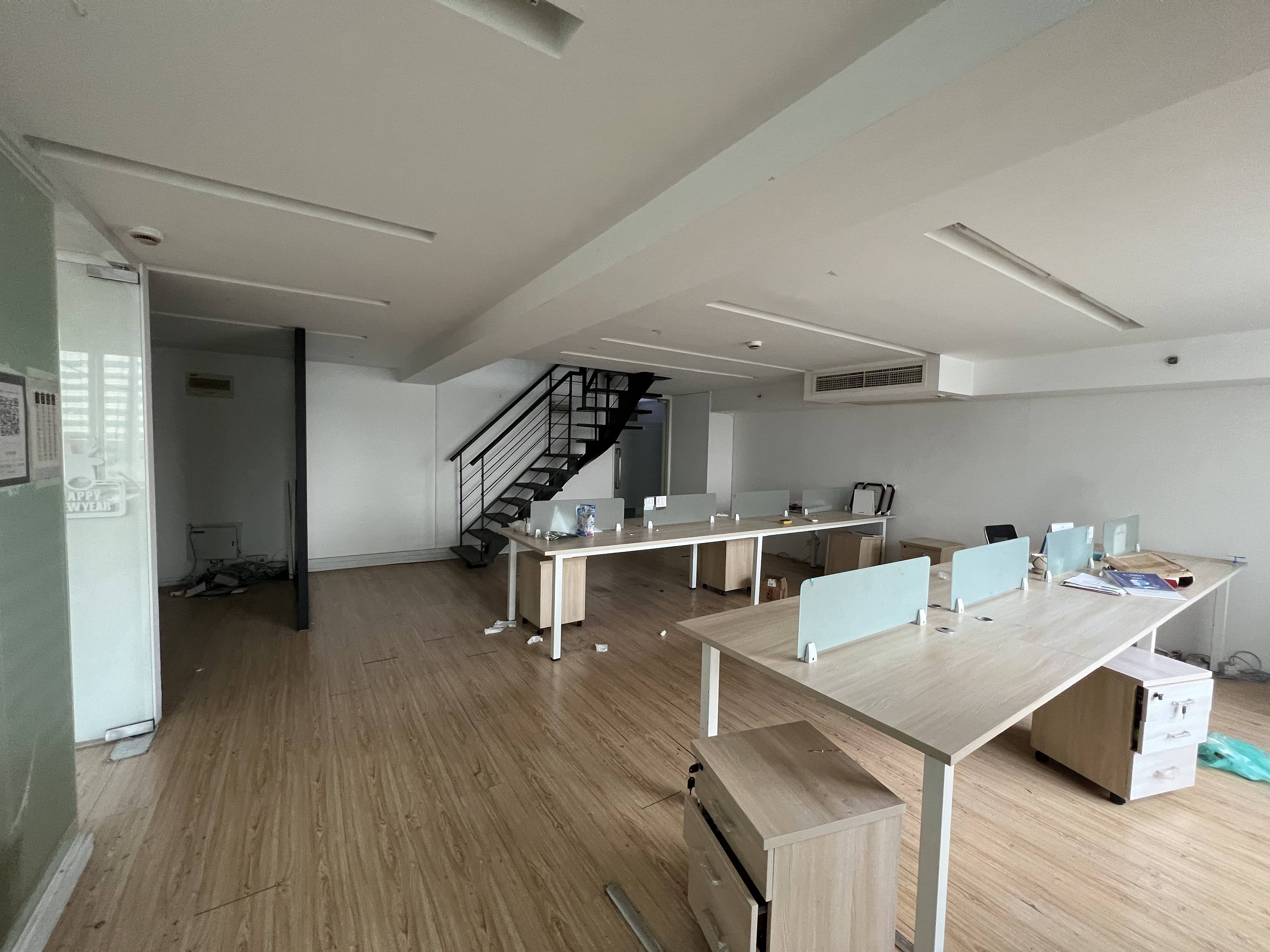 四川北路海泰时代大厦104平米写字楼出租