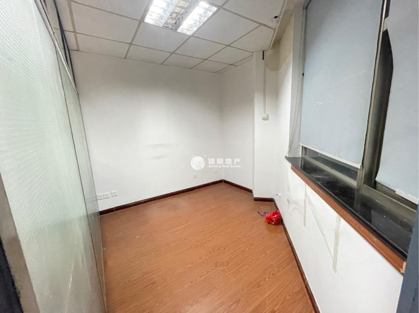 曹杨绿洲广场60平米写字楼出租