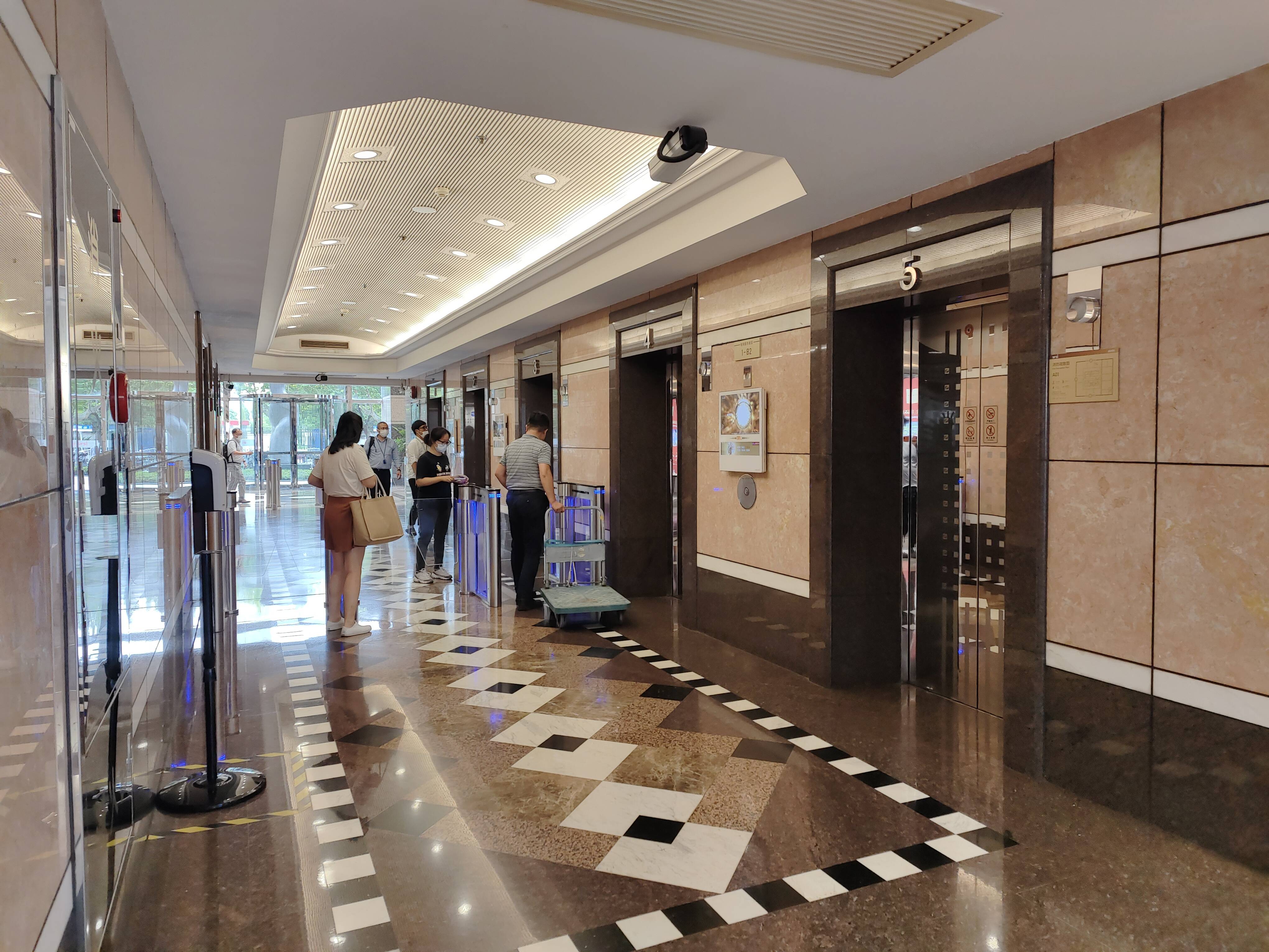 仙霞远东国际广场87平米写字楼出租