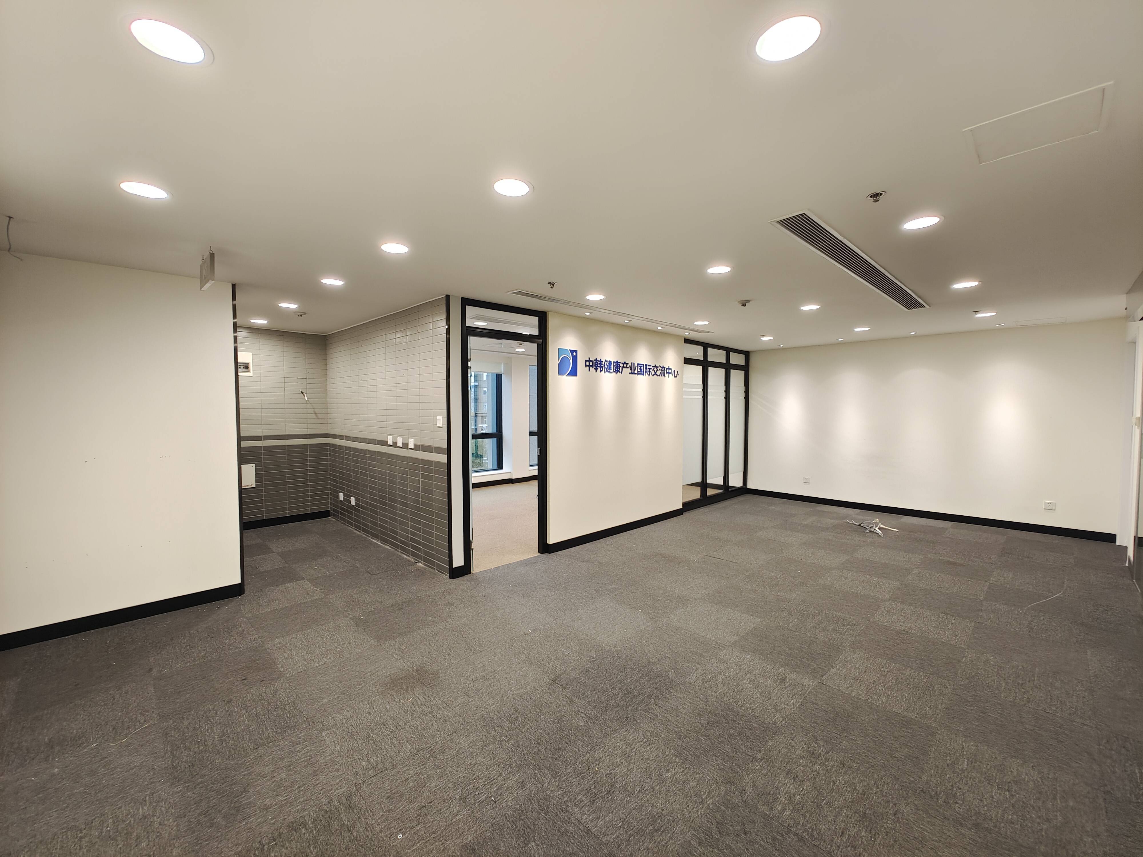 仙霞远东国际广场87平米写字楼出租