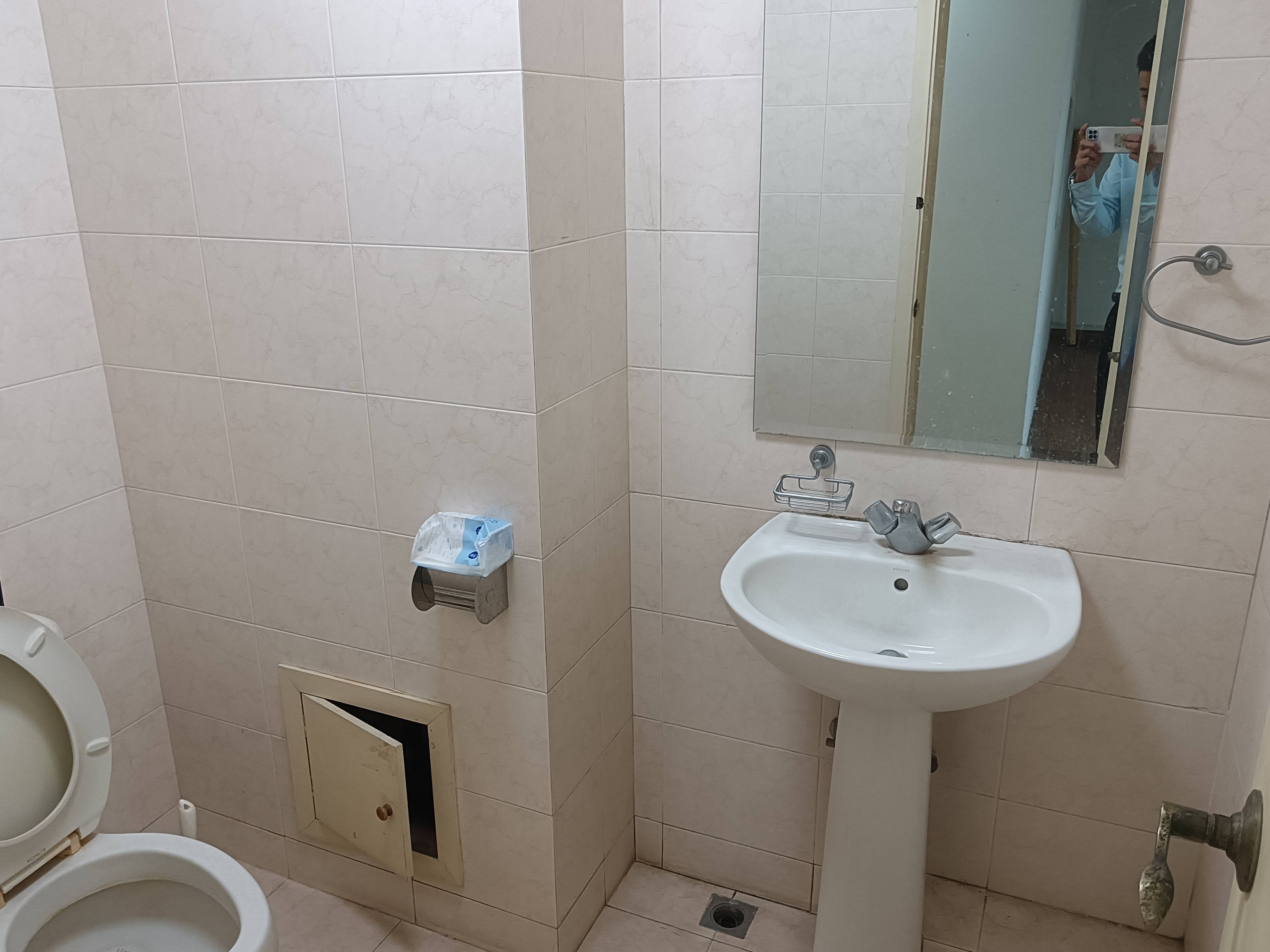 南京西路博鸿大厦75平米写字楼出租