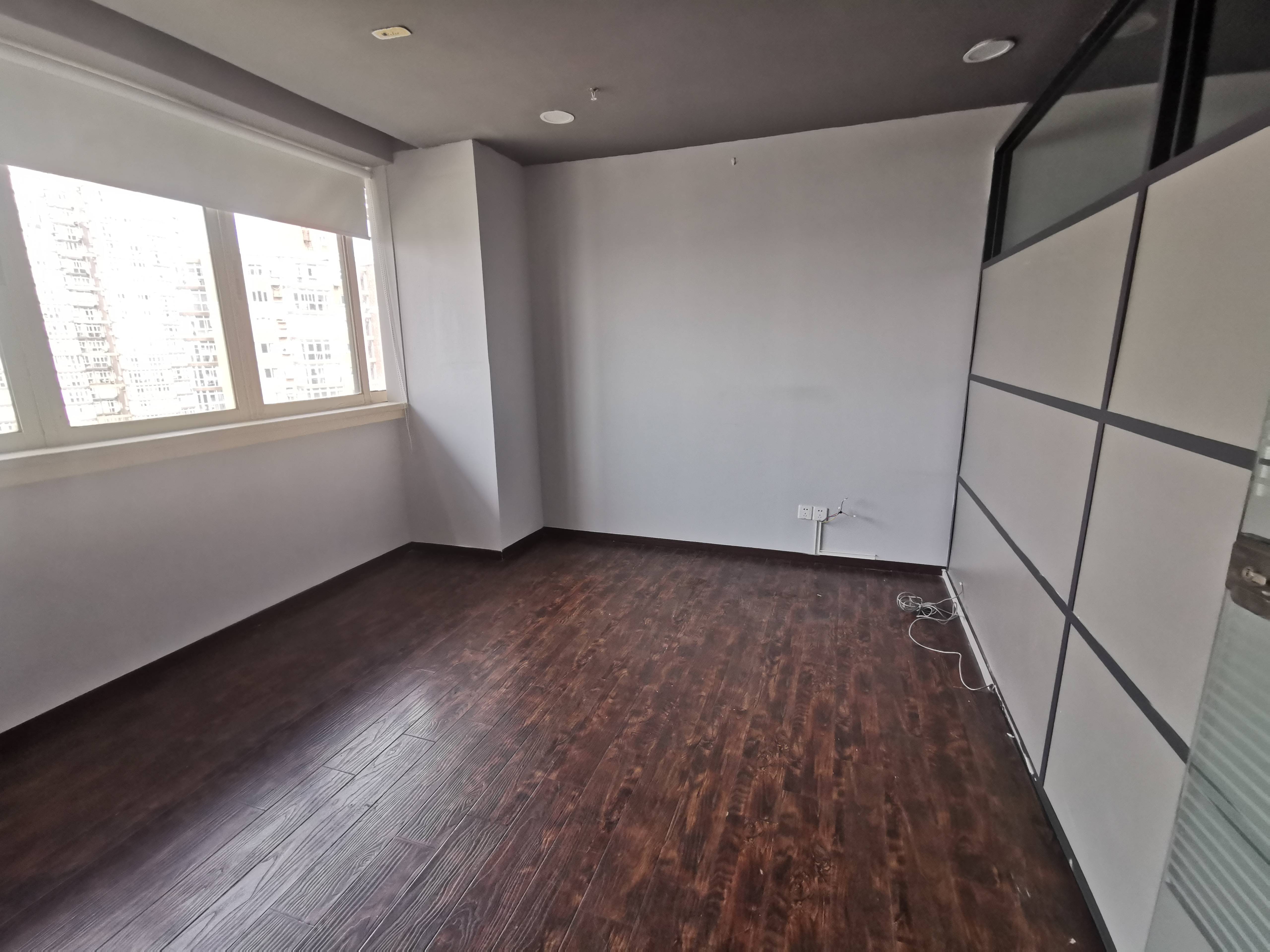 真如中友大厦110平米写字楼出租