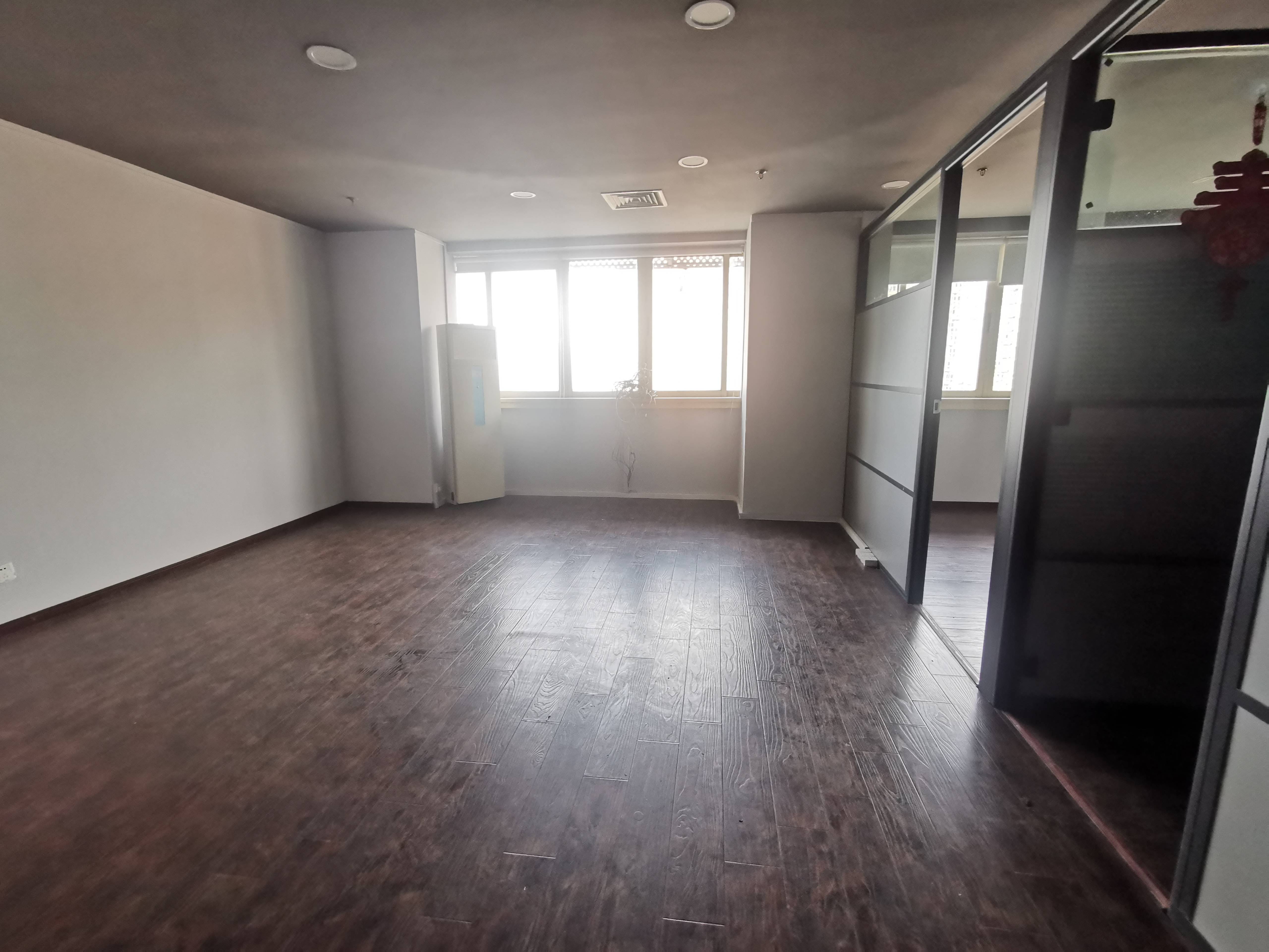 真如中友大厦110平米写字楼出租