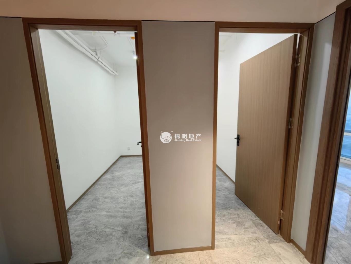 长风国盛中心213平米写字楼出租