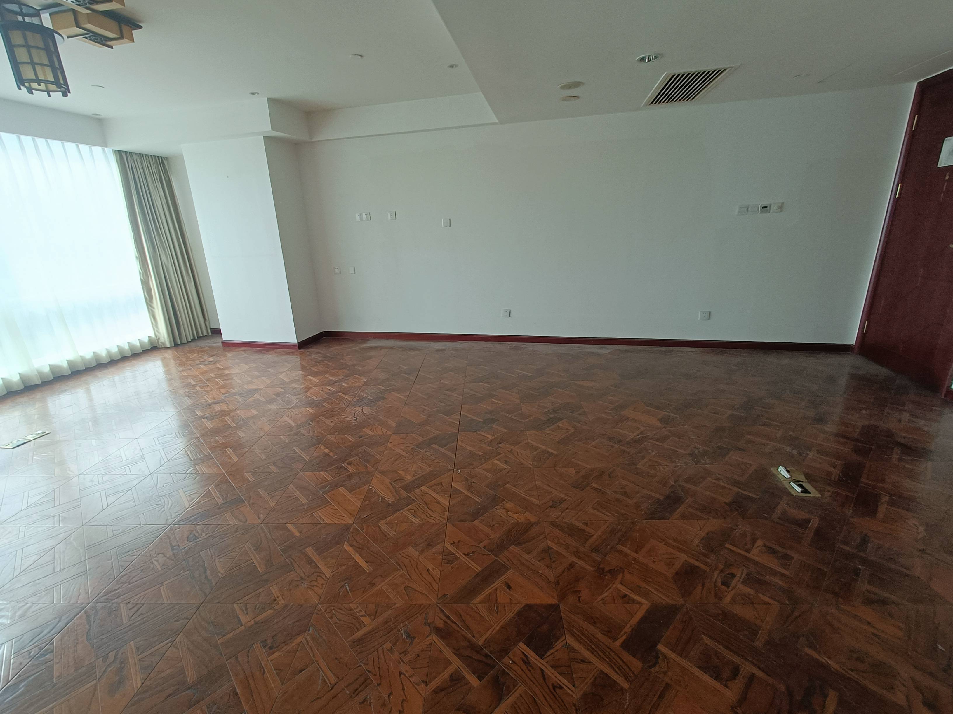 打浦桥中港汇黄浦135平米写字楼出租