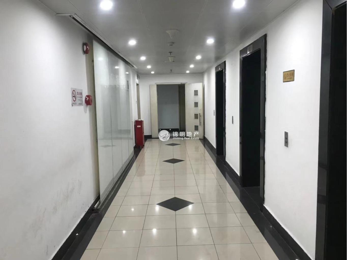 漕河泾光大会展中心158平米写字楼出租