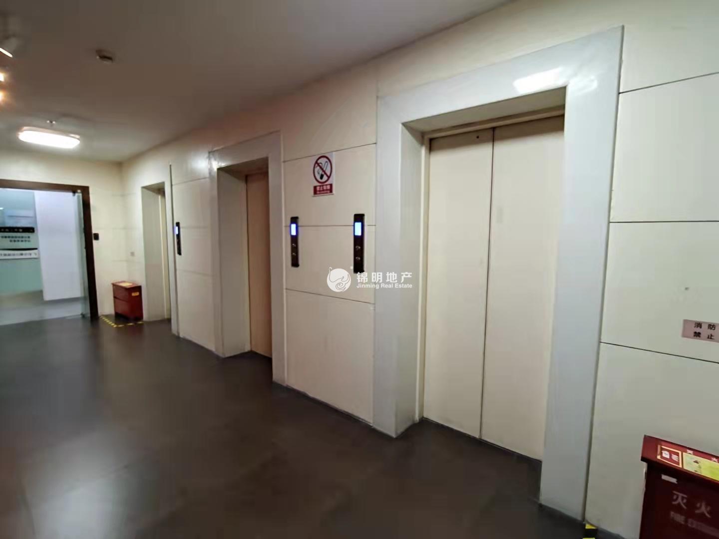 中山公园银统大厦360平米写字楼出租